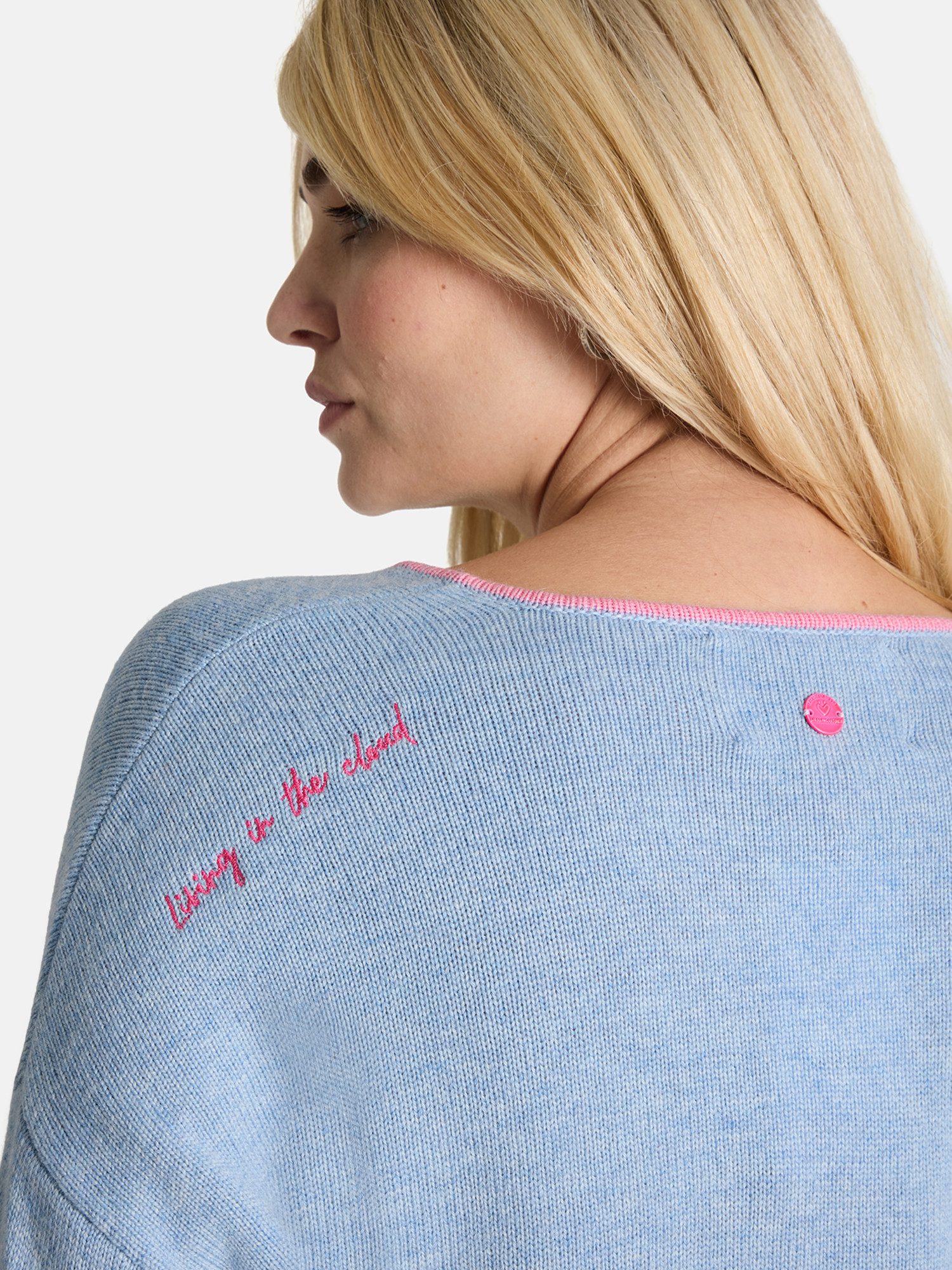 Lieblingsstück Strickpullover MaraL mit V-Ausschnitt, gestickte Details