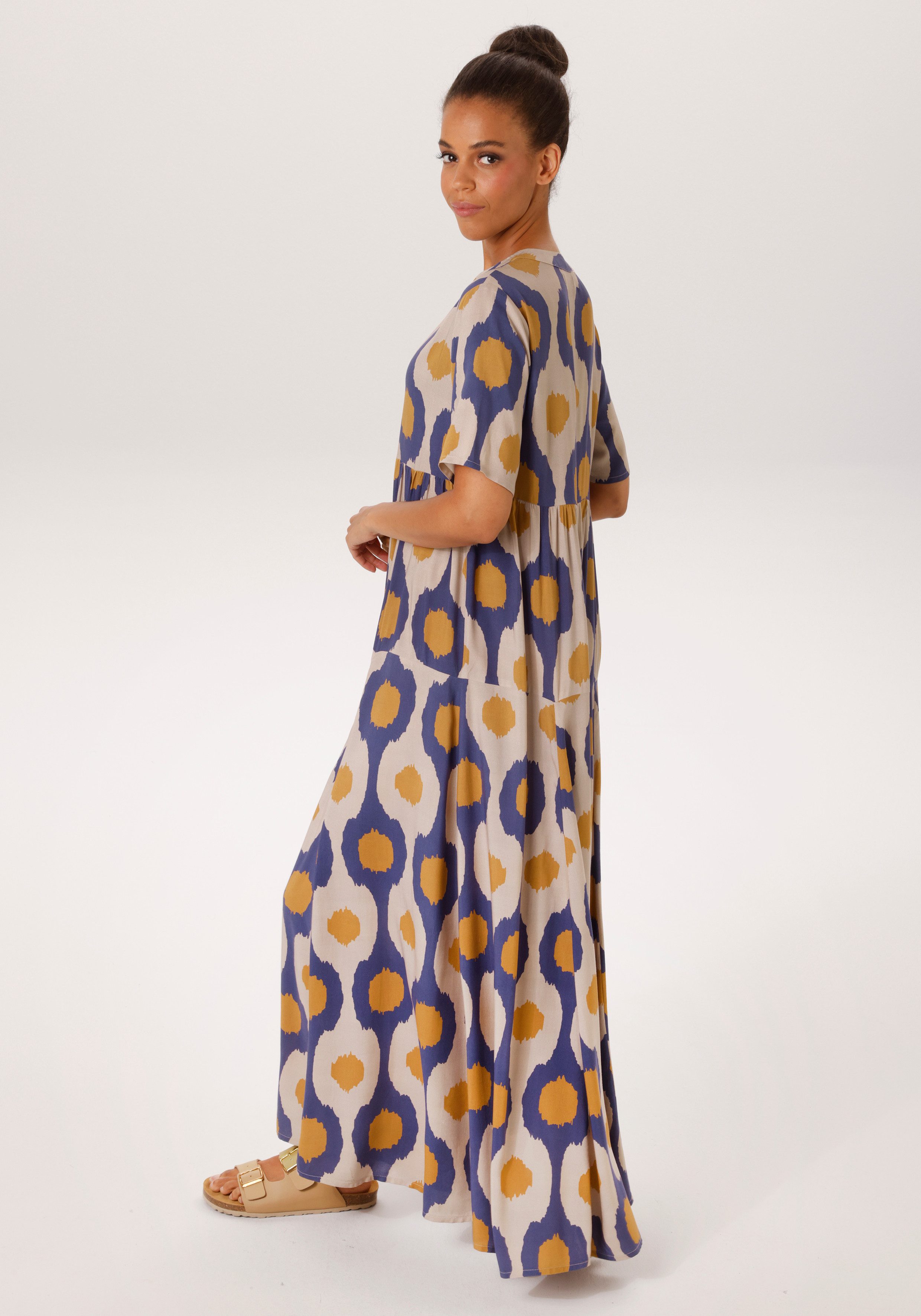 Aniston CASUAL Sommerkleid mit großflächigen, grafischen Druck - NEUE KOLLEKION