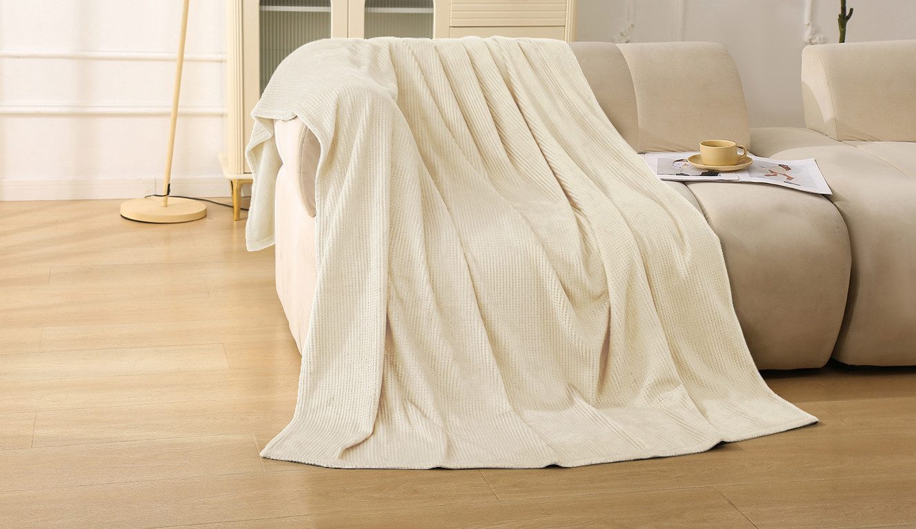 Wohndecke Shakira, Prägerdruck mit Waffeloptik, Kuscheldecke, Bruno Banani, Weiche Kuscheldecke mit Prägedruck in Waffeloptik, 150x200 cm – Bild 3 von 5