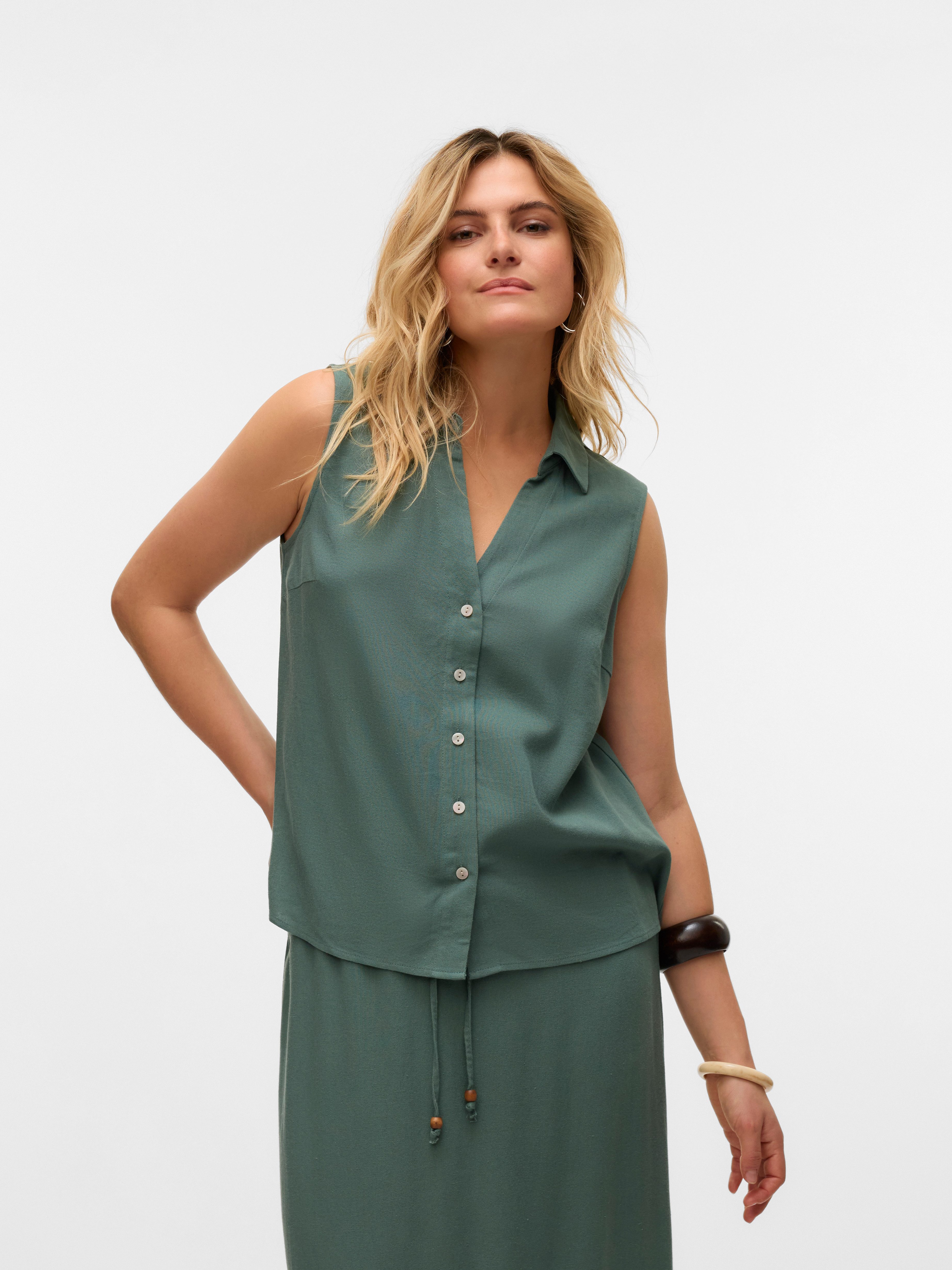 Blusentop VMMYMILO SL V-NECK SHIRT WVN GA