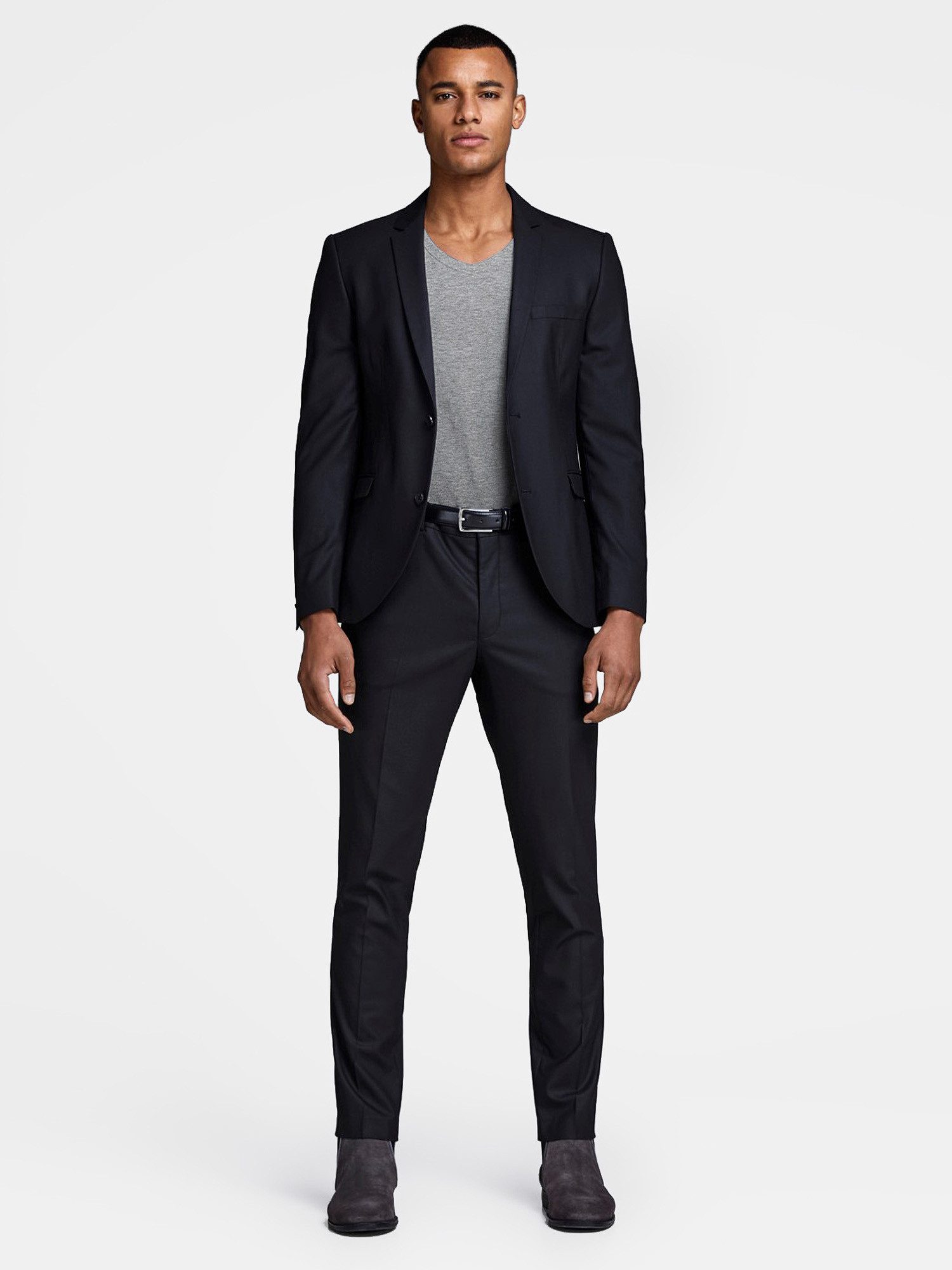 Jack & Jones T-Shirt Basic V-Neck (3-tlg., 3er Pack) etwas länger geschnitten, nicht zu kurz