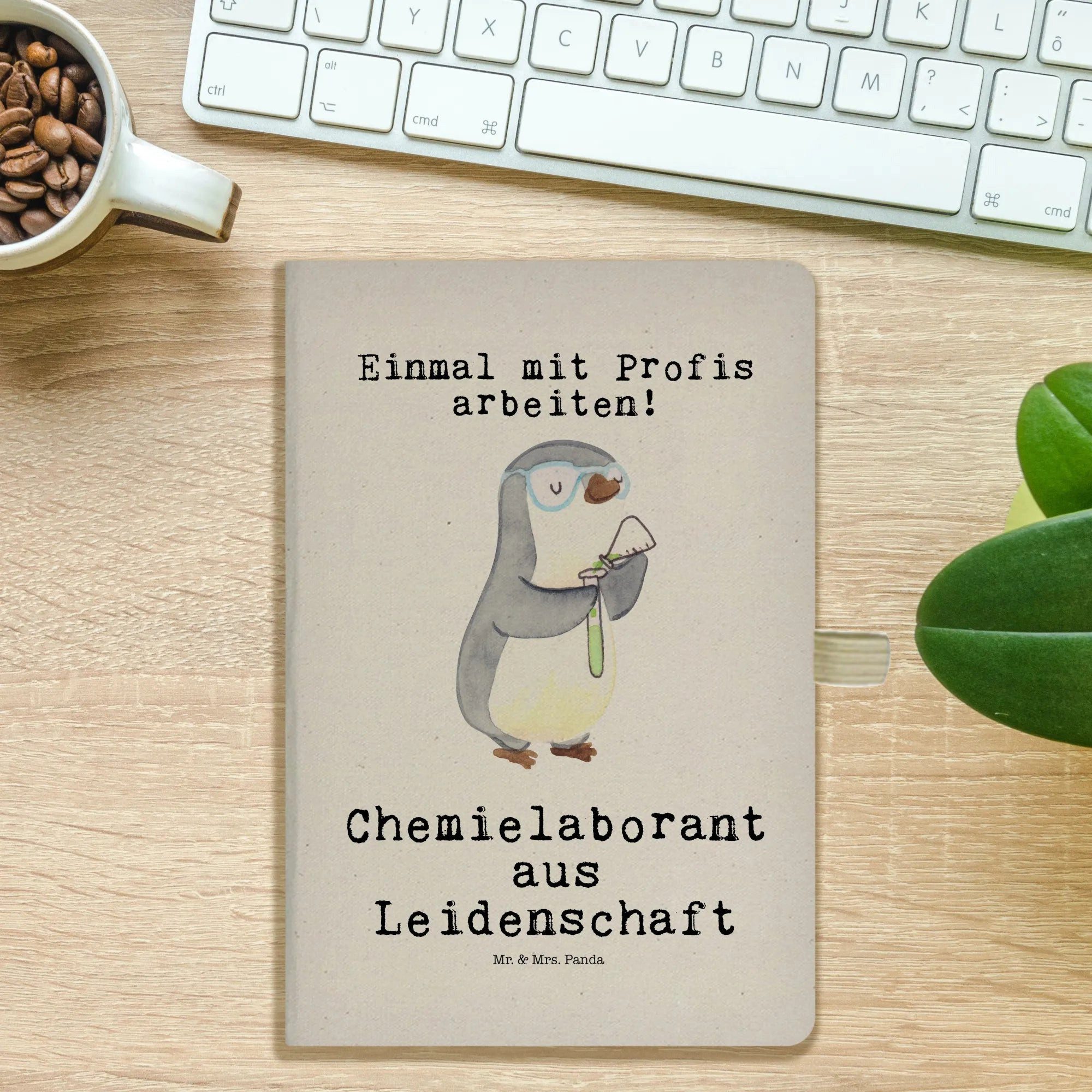 Thumbnail - Mr. & Mrs. Panda Notizbuch Chemielaborant Leidenschaft - Transparent - Geschenk, Notizbuch A5, W Mr. & Mrs. Panda, Inspi...