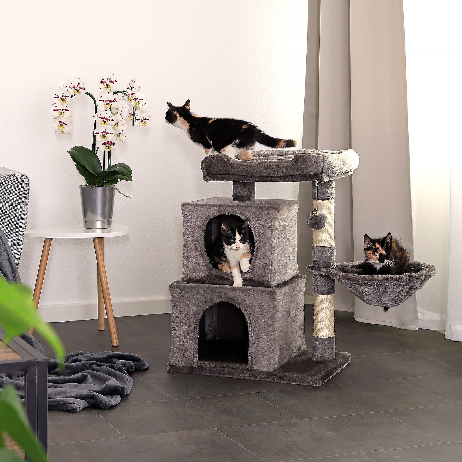 lionto Kratzbaum 70 cm mit 2 Höhlen, Liegemulde, Liegebett & Spielball, dunkelgrau, Katzenkratzbaum strapazierfähig, robust & gemütlich