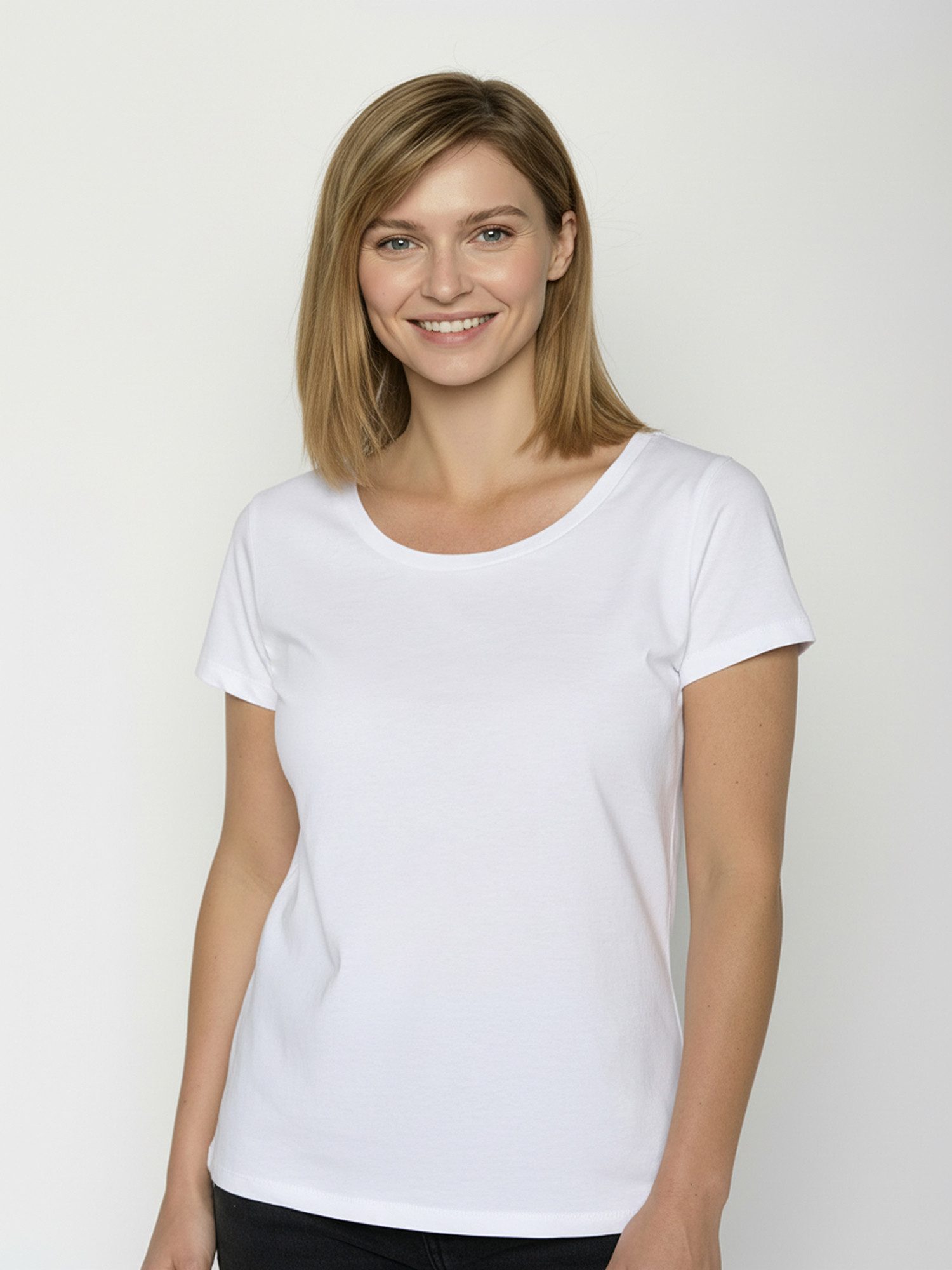 GreenBomb T-Shirt Loves Basic Motiv Basic (1-tlg., 1) figurbetont, leicht t günstig online kaufen