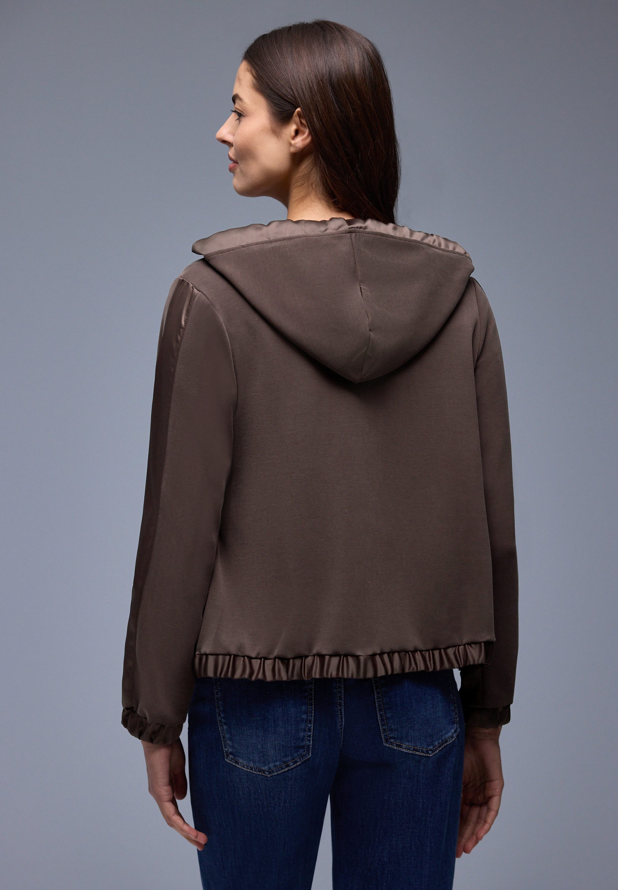 STREET ONE Kapuzensweatjacke im Silk-Look, mit seidigem Glanz günstig online kaufen