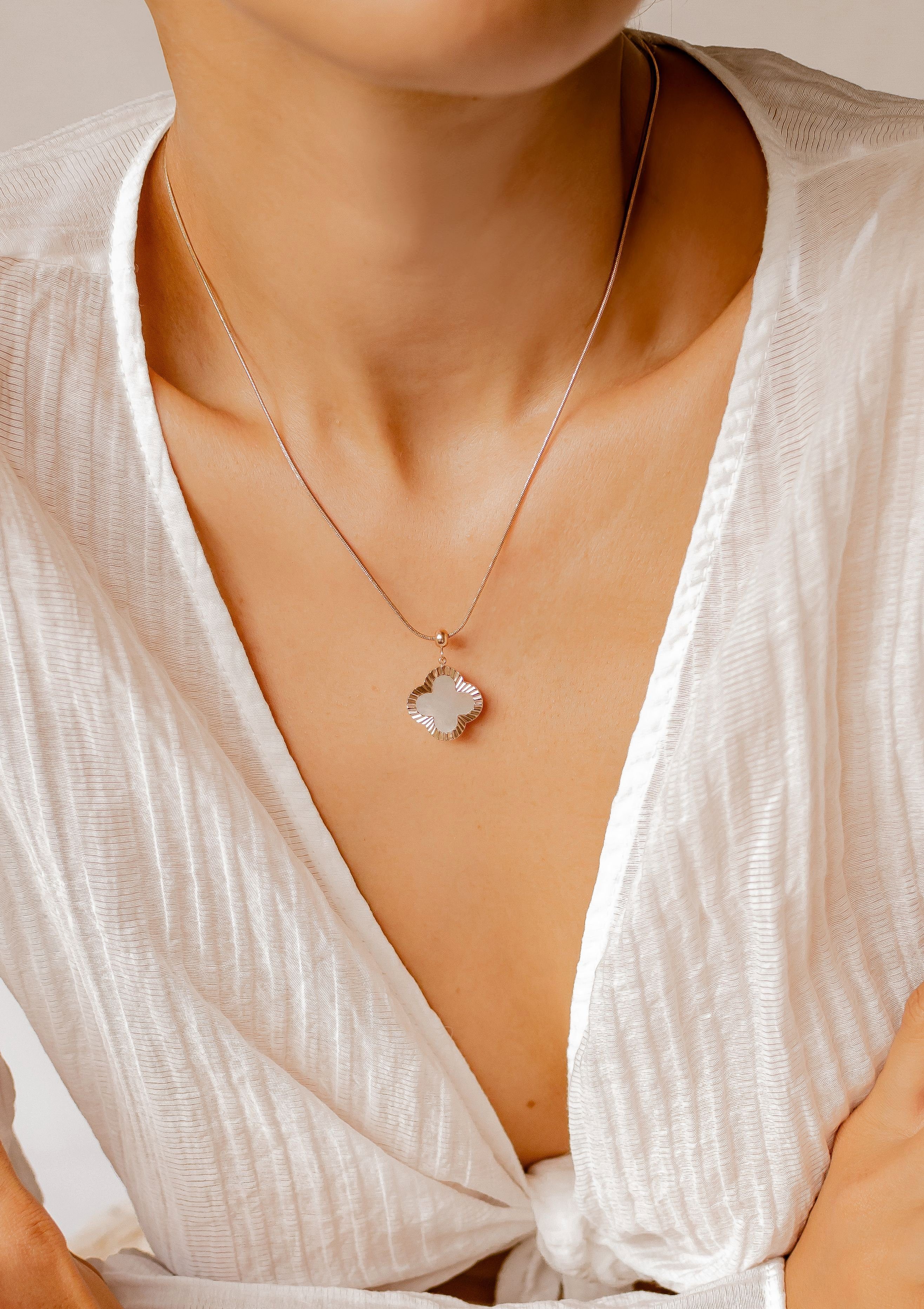 Hey Happiness Kette mit Anhänger Kreuz Damen lang hängend, Perlmutt Anhänge günstig online kaufen