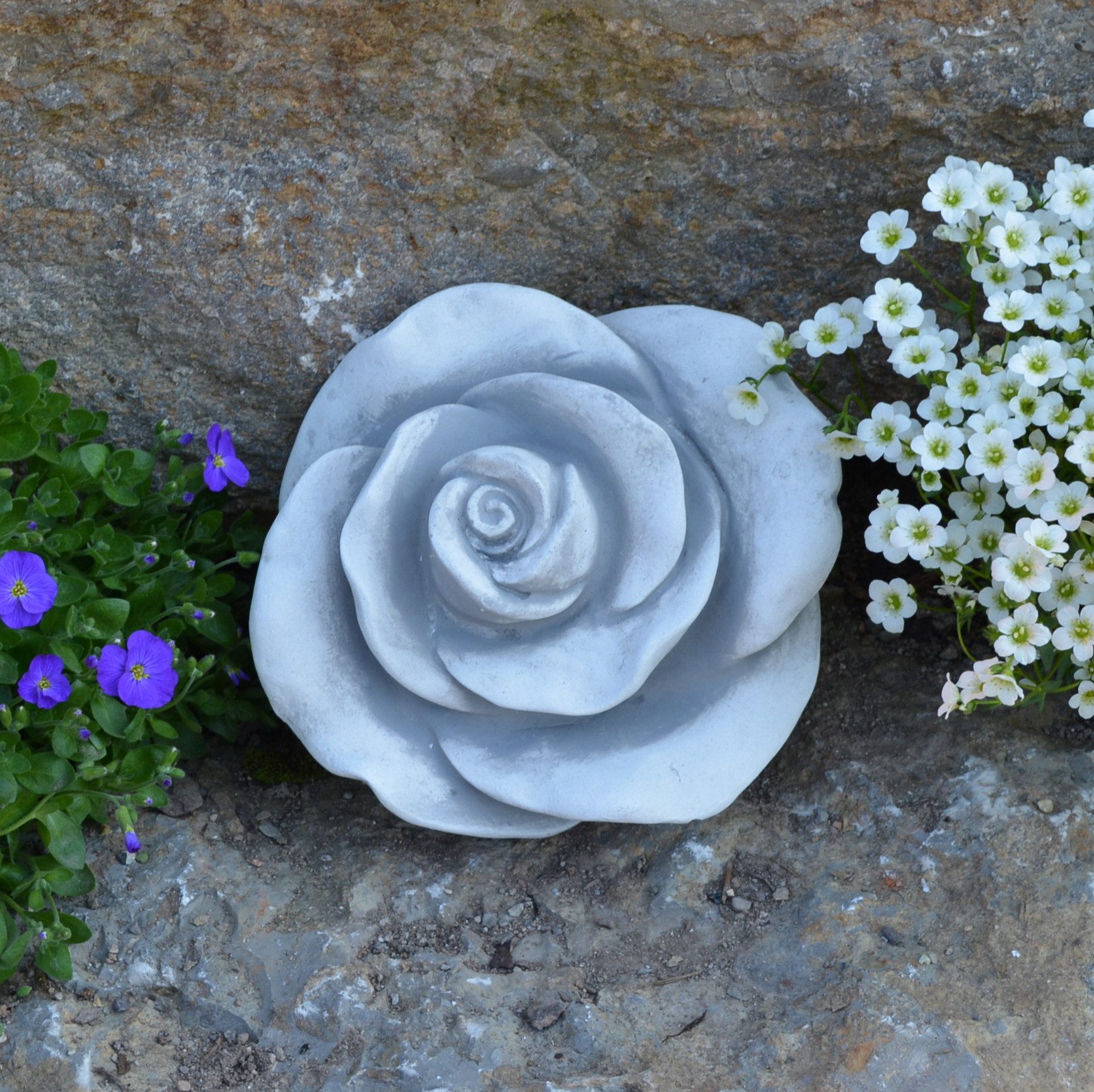 gartendekoparadies.de Gartenfigur Deko Rosen 2er-Set, Steinrosen, Steinfiguren, H. 10 cm, 6 kg, (2er-Set), Frostsicher