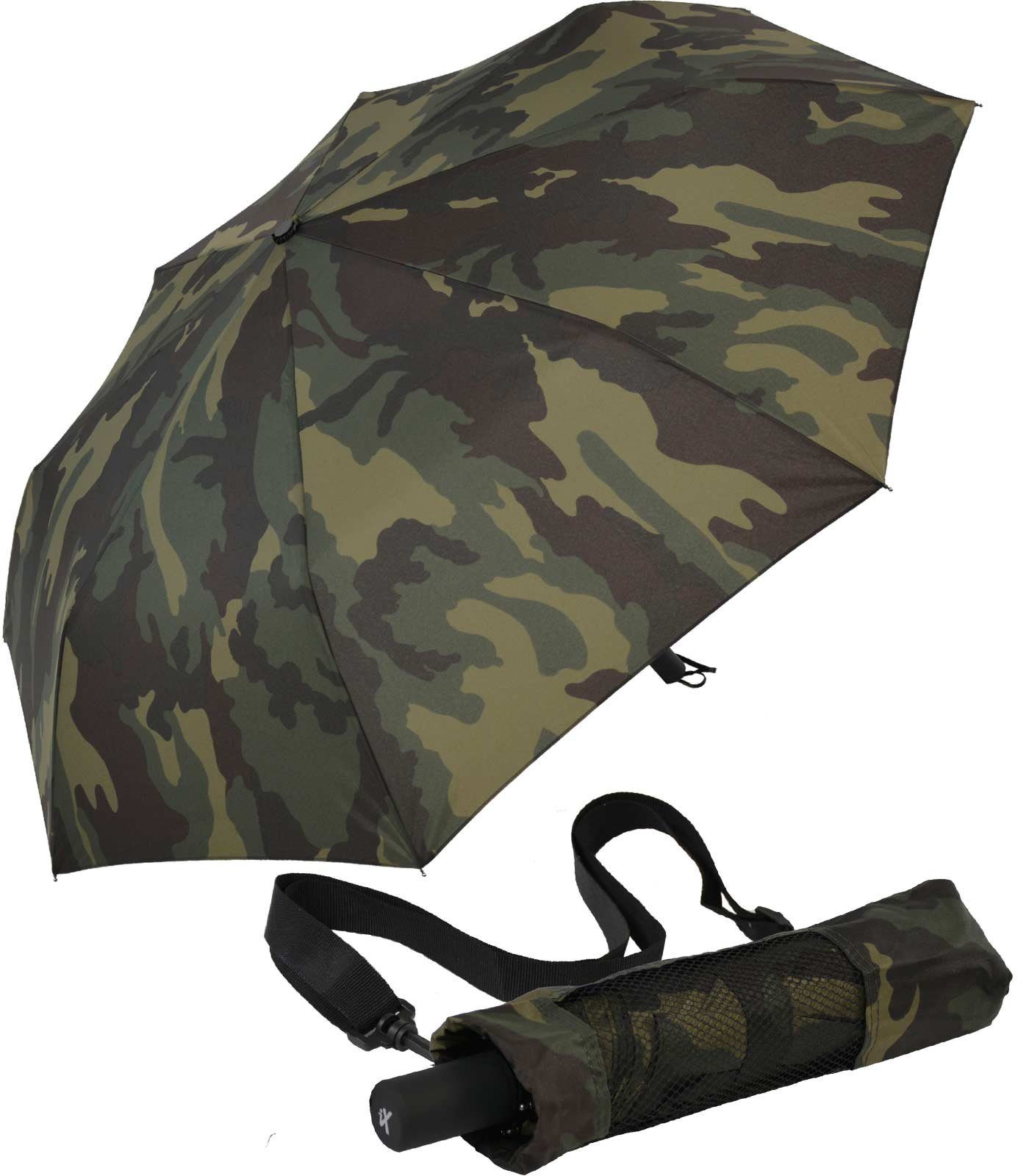 iX-brella Stockregenschirm XXL Trekking-Schirm mit farblich passender Umhängetasche - Camouflage, sehr-groß