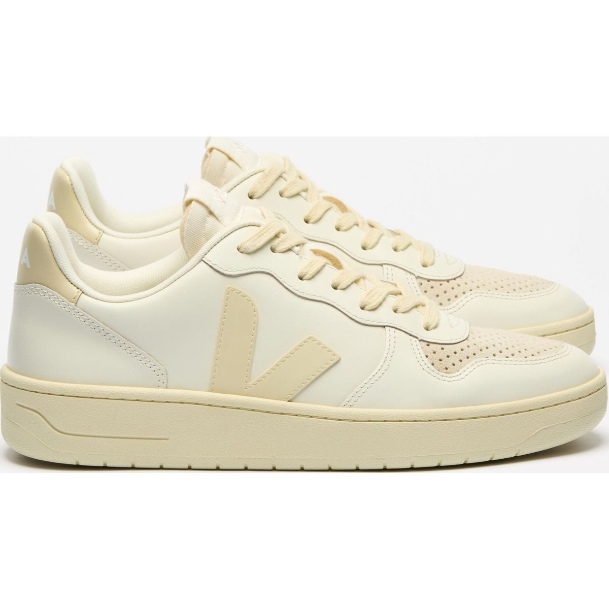 VEJA V-10 Leather Men Sneaker Stilvoller und nachhaltiger Herrenschuh für den urbanen Alltag