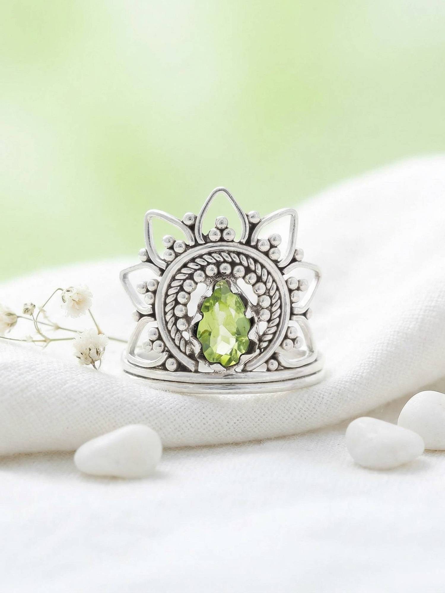 mantraroma Silberring MUDARA-SATU aus 925 Silber mit Peridot (Ring mit Schm günstig online kaufen
