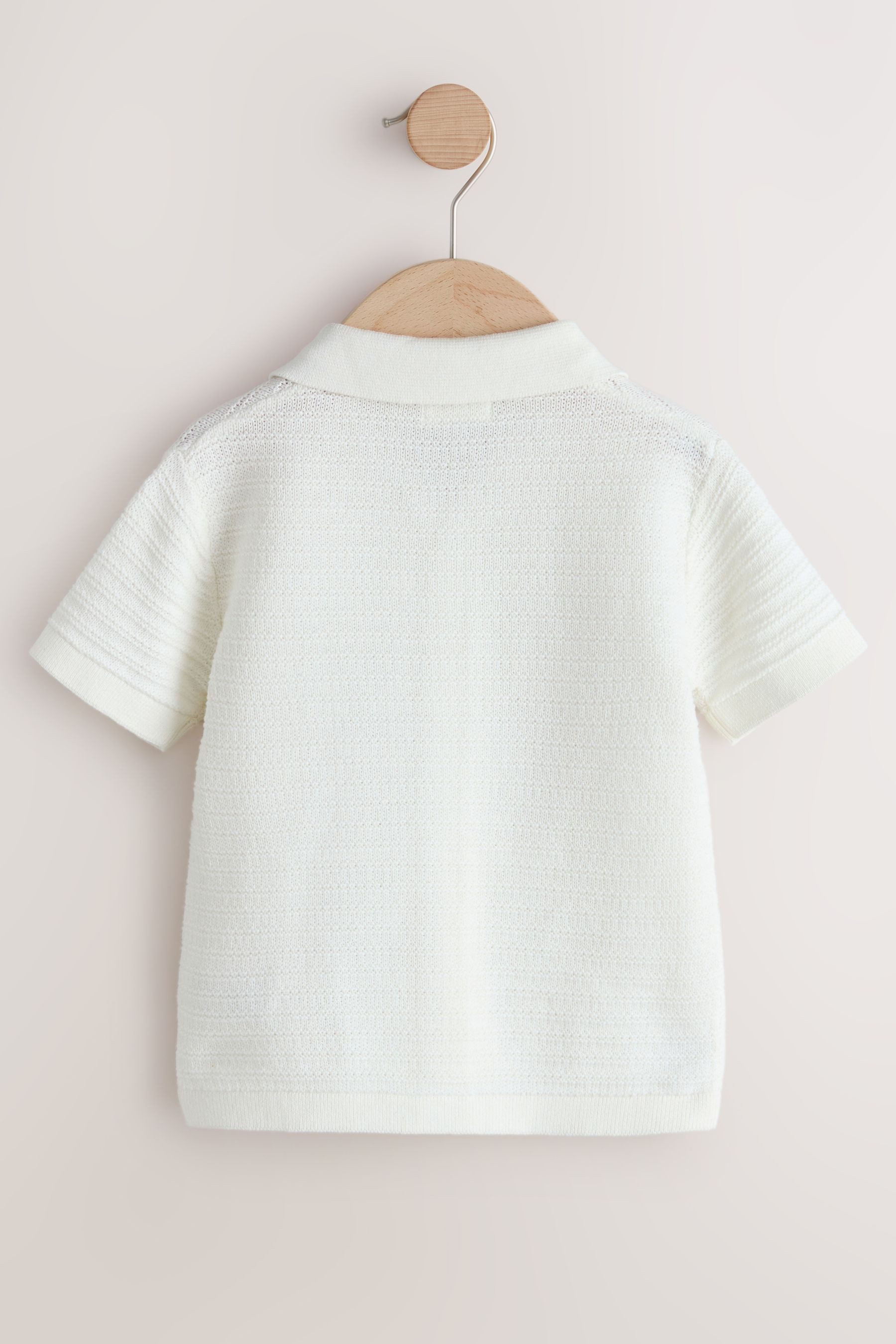 Next Polokragenpullover Strick-Polo-Shirt mit Reverskragen und Motiv (1-tlg) – Bild 2 von 5