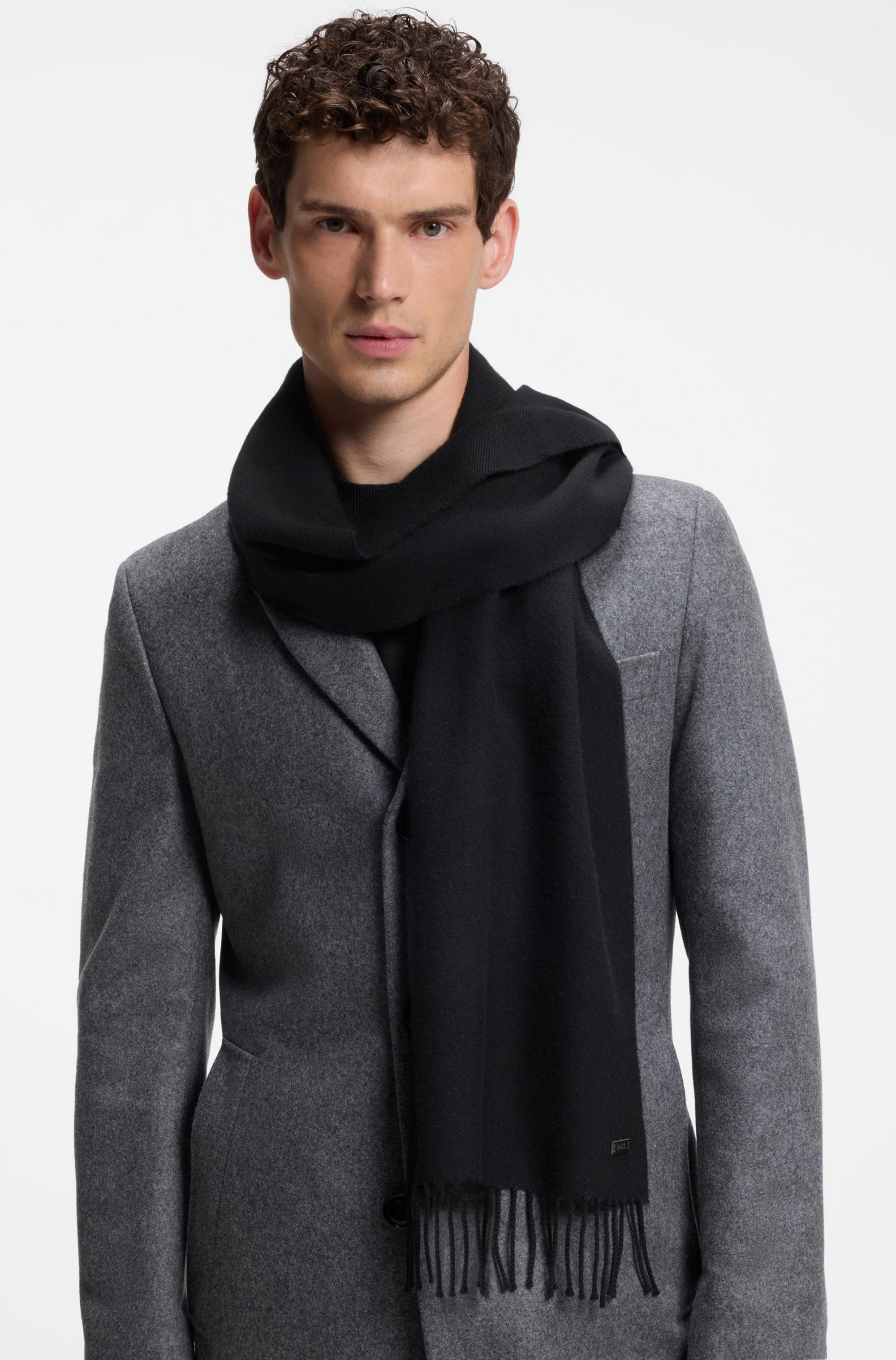 BOSS Wollschal Naster 35*180, mit gedrehten Fransen, aus Wolle, Lederlabel, Premium Quality