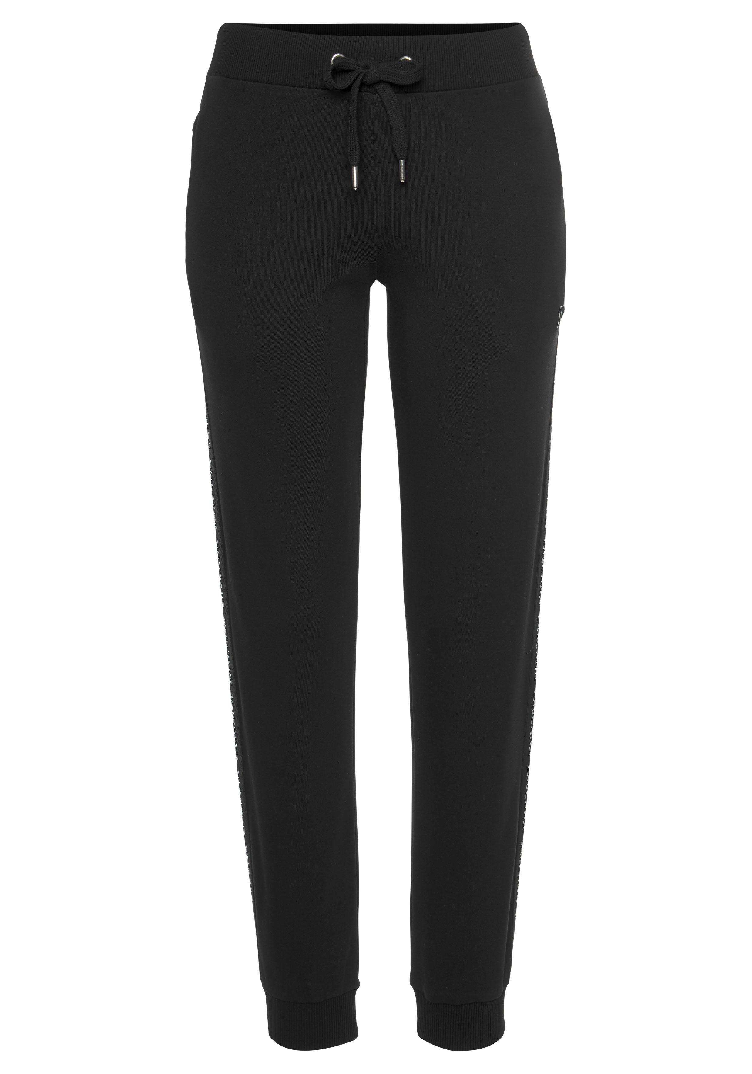 LASCANA ACTIVE Jogginghose mit Reißverschlusstaschen. Reduzierter Preis € 34,99. Unverbindliche Preisempfehlung € 44,99