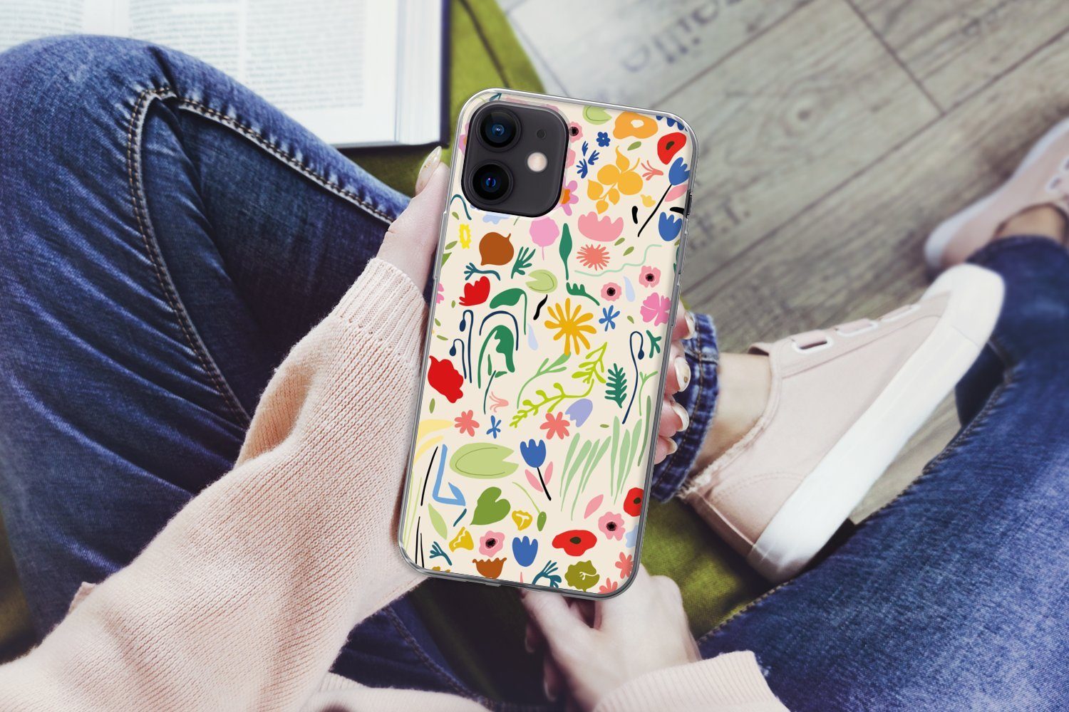 MuchoWow Handyhülle für Apple iPhone 12 Blumen - Muster - Pflanzen, Smartphone-Bumper, Print, Handy Schutzhülle Dünn