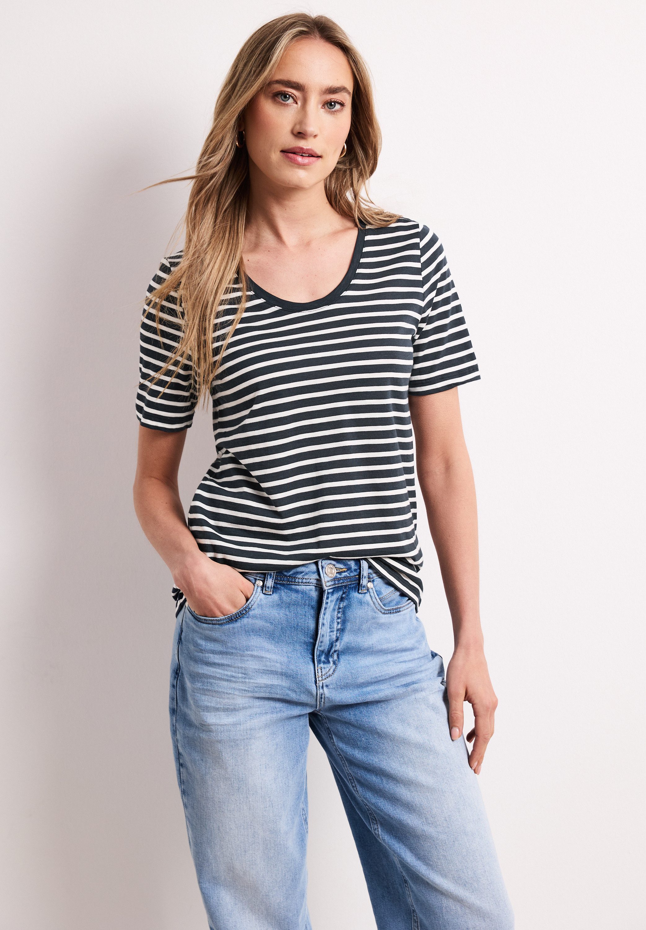 STREET ONE T-Shirt mit abgerundetem V-Ausschnitt