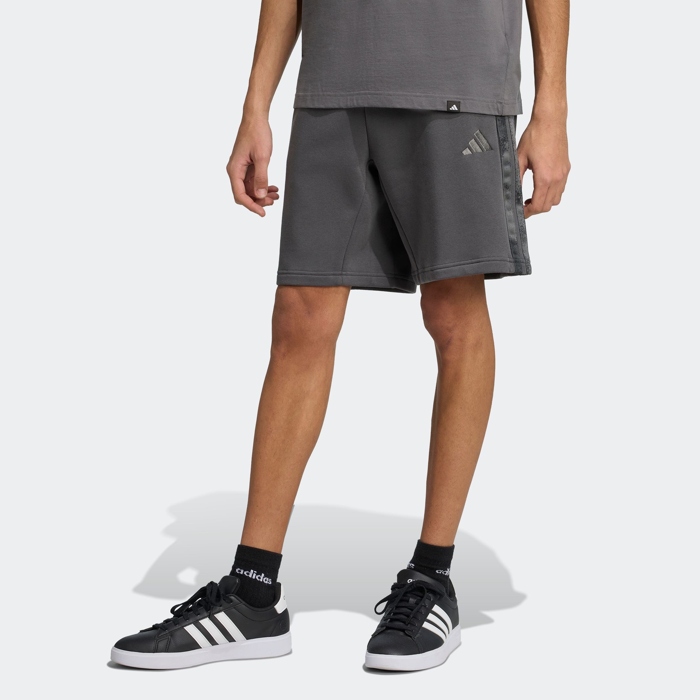adidas Sportswear Shorts M SEA AOP günstig online kaufen