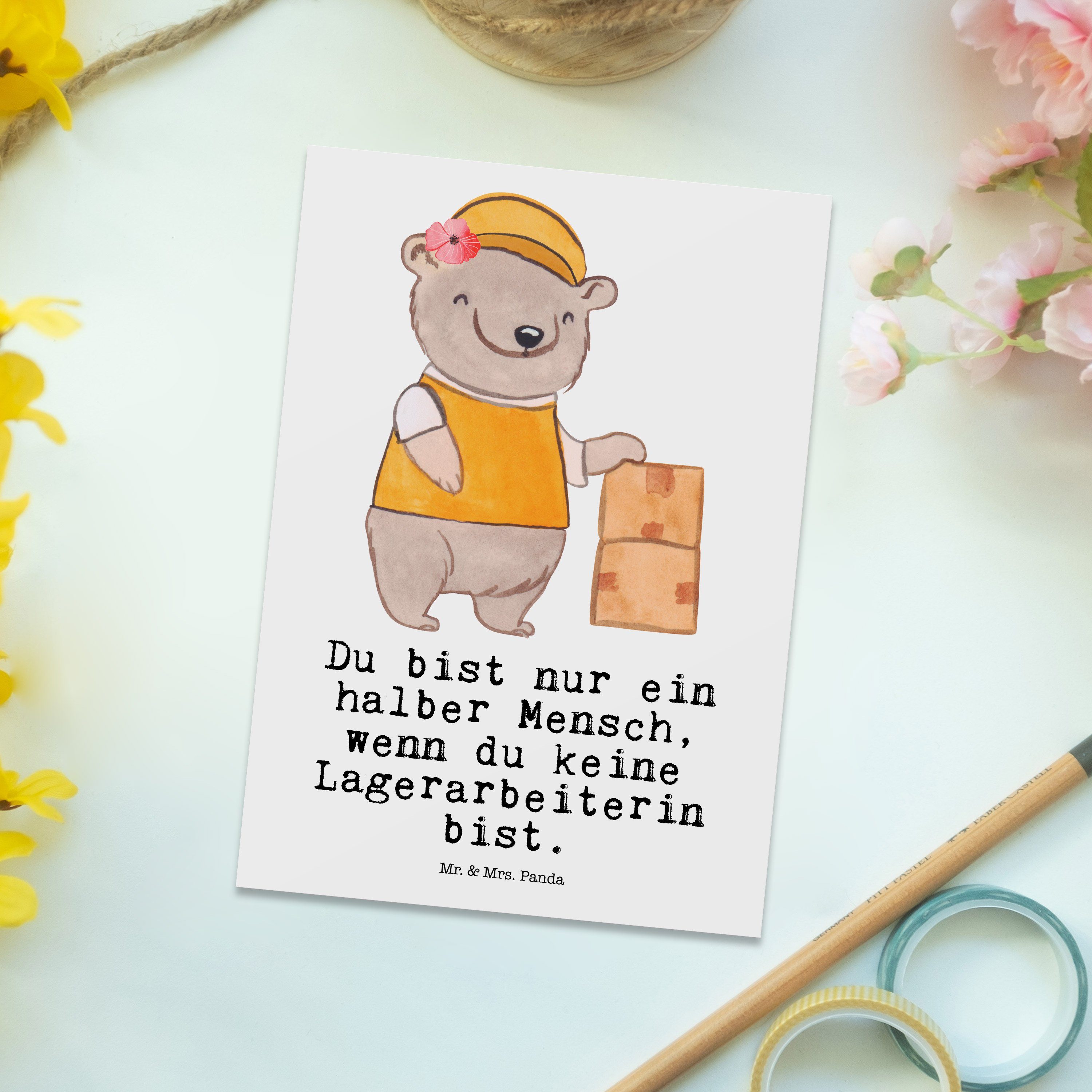 mit Lageristin, & Mr. Panda Herz Weiß Lagerarbeiterin - Postkarte - Mrs. Geschenk, Geschenkkarte