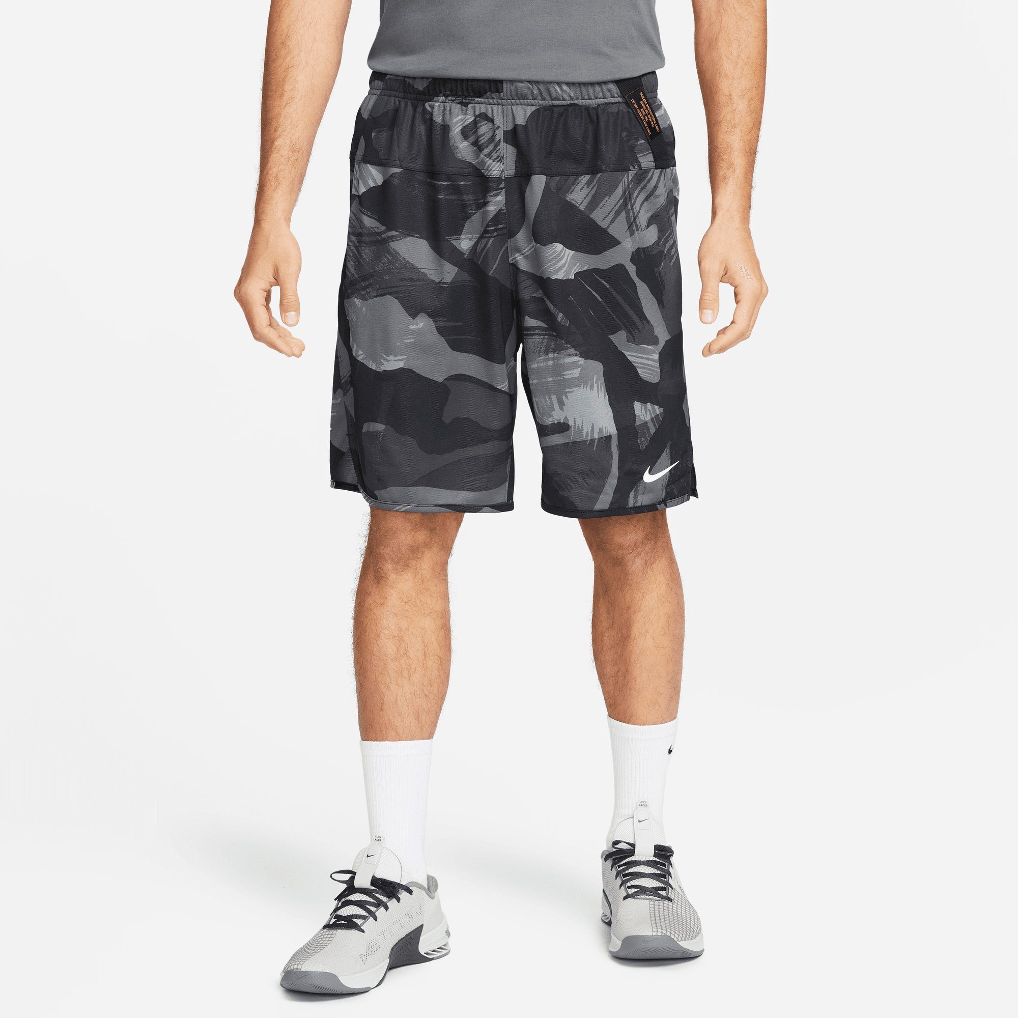 Nike Trainingsshorts DRI-FIT TOTALITY MEN'S " UNLINED CAMO FITNESS SHORTS BLACK/GOLD SUEDE/COCONUT MILK