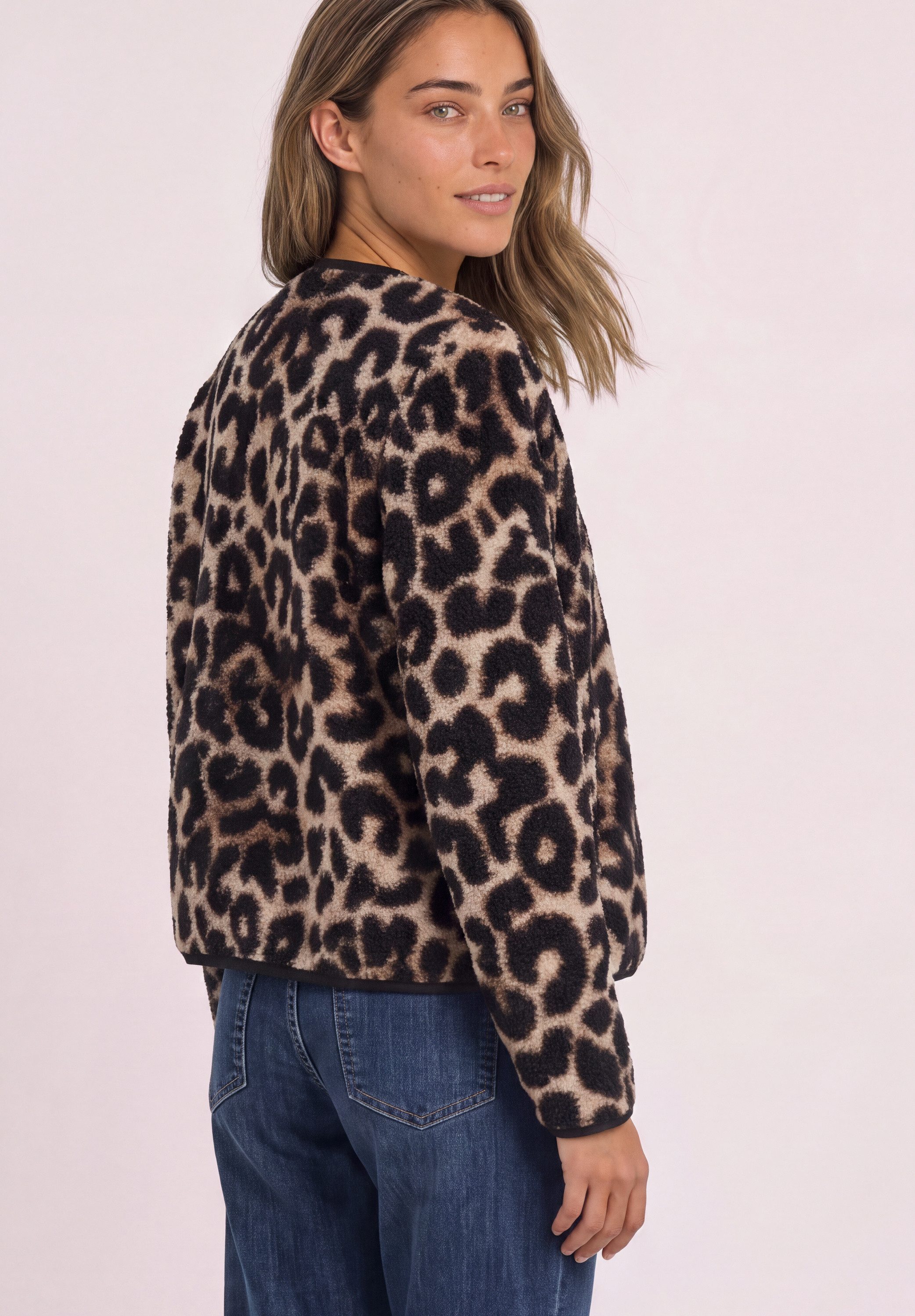 STREET ONE Fellimitatjacke mit allover Print – Bild 2 von 5