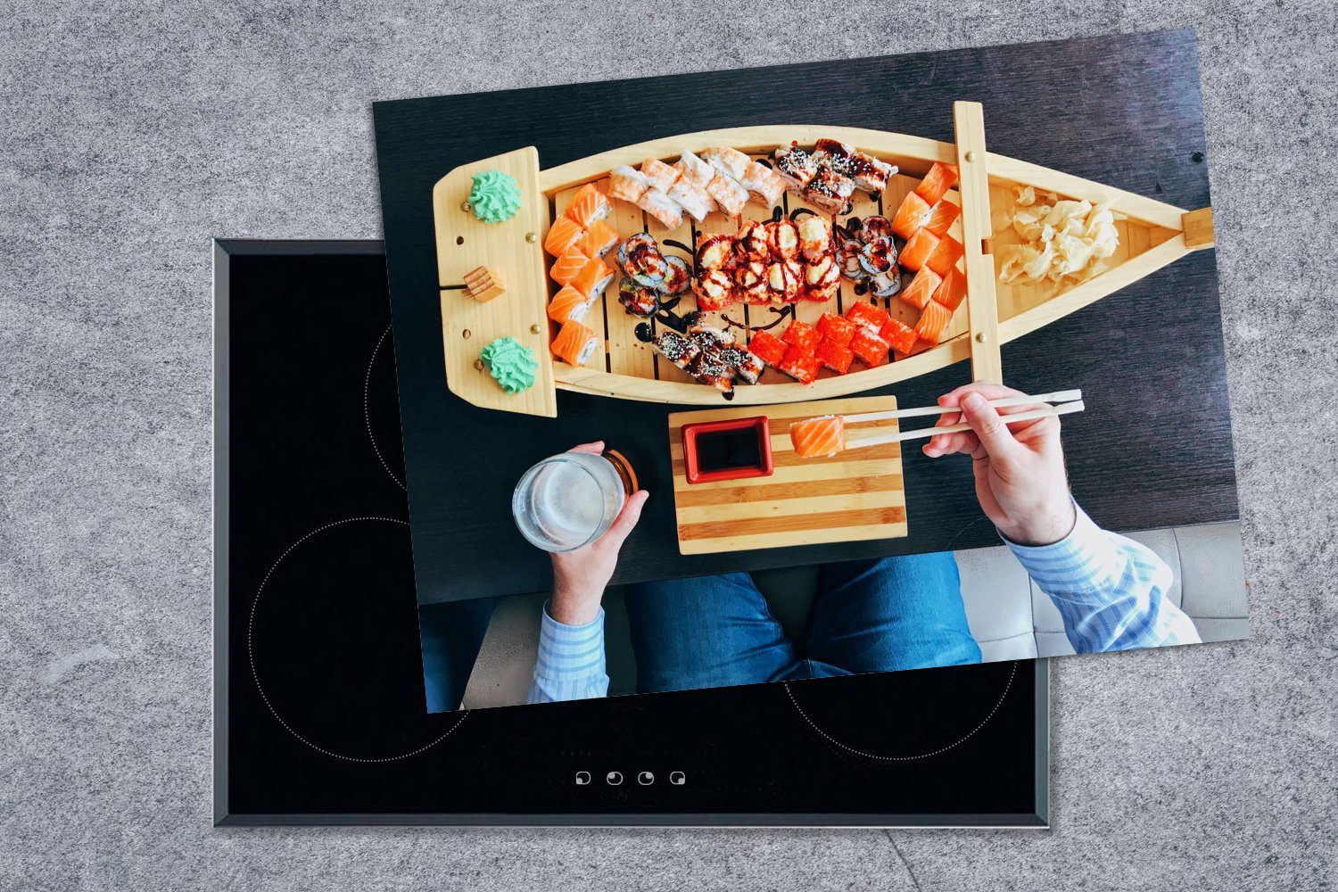 Herdblende-/Abdeckplatte Sushi japanischen MuchoWow im Mobile Ceranfeldabdeckung Vinyl, (1 nutzbar, 70x52 Restaurant, tlg), Arbeitsfläche cm,