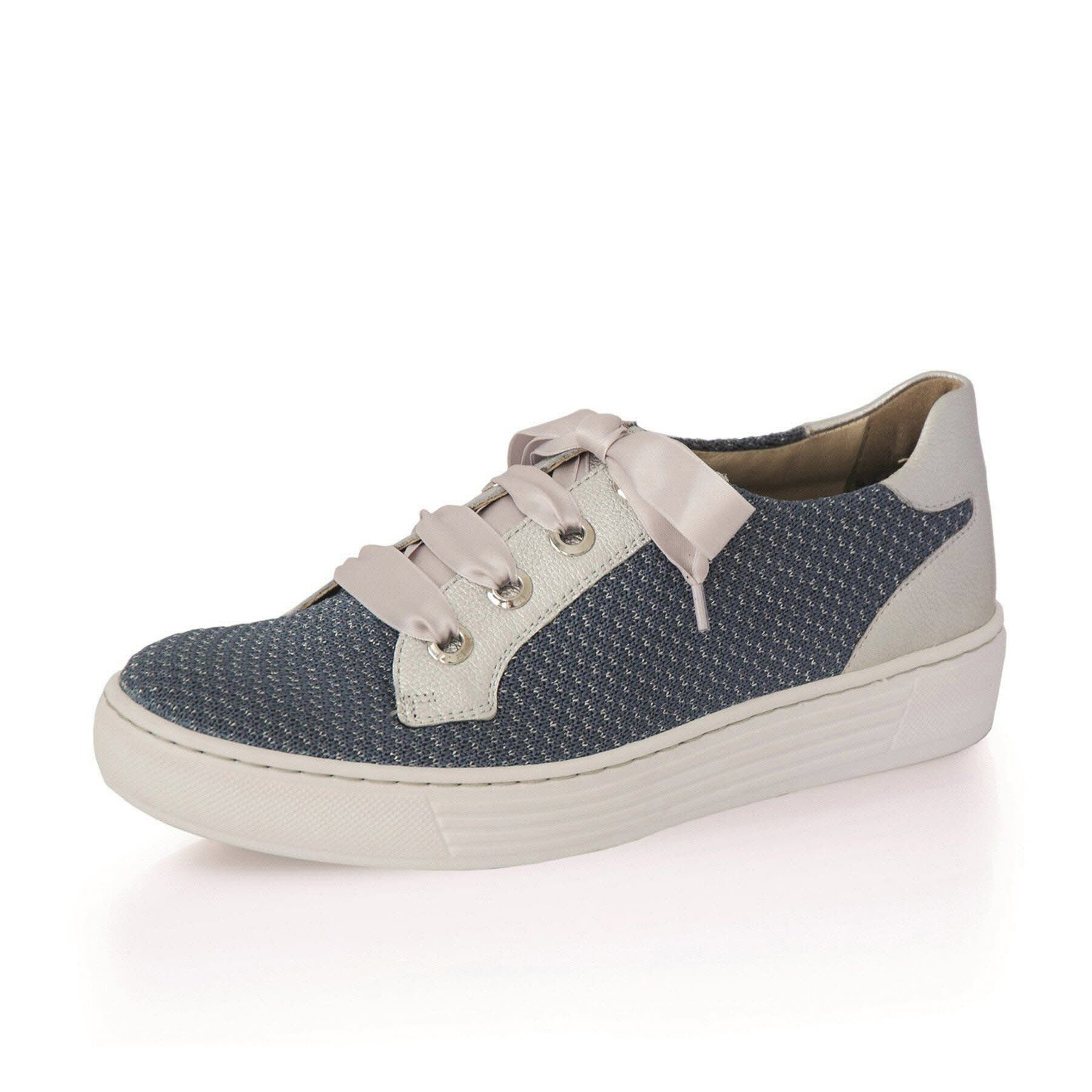 Schnürschuh