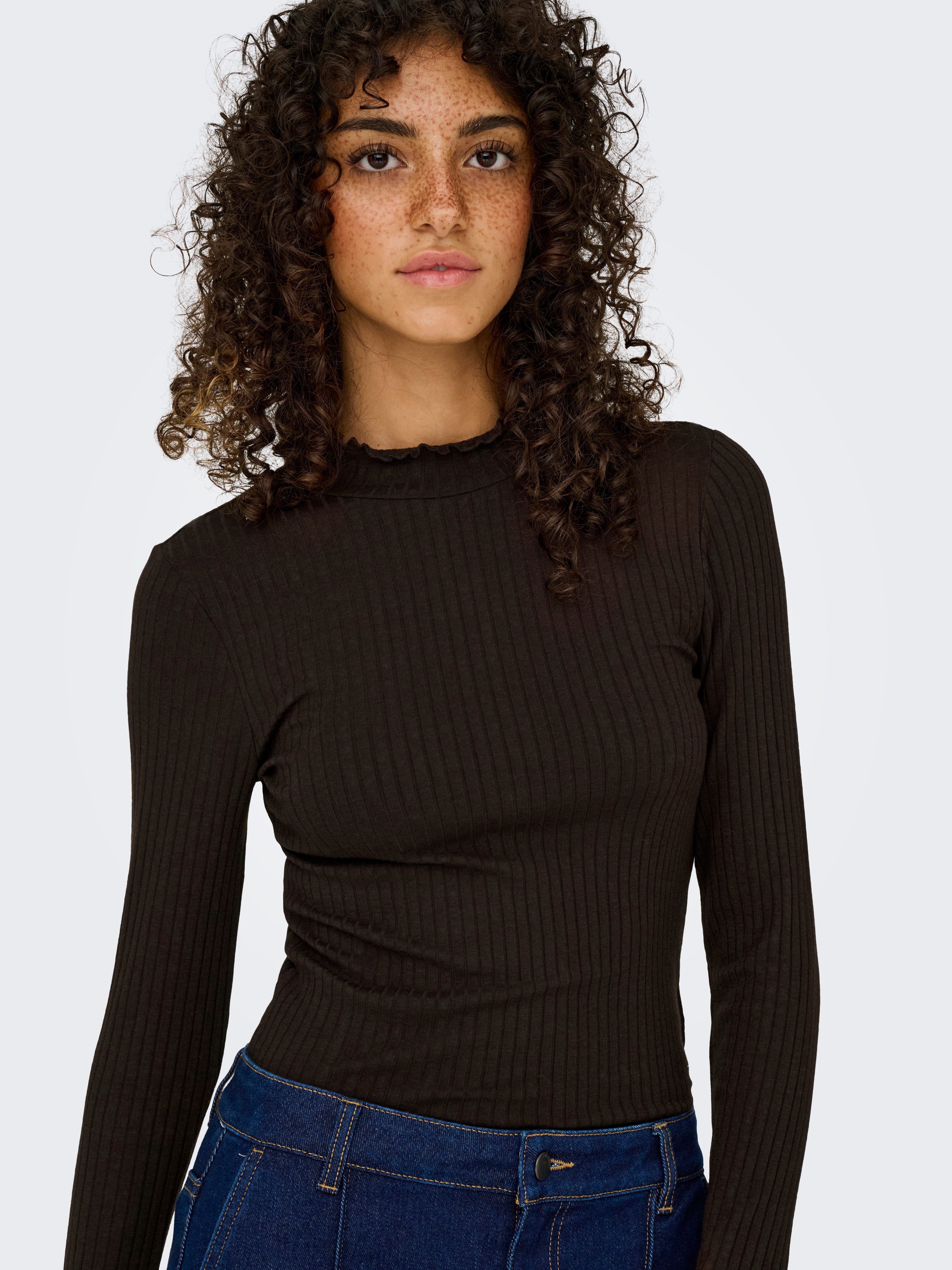 JDY Langarmbluse JDYFRANSISKA L/S HIGHNECK TOP JRS NOOS Viskosemischung, slim fit