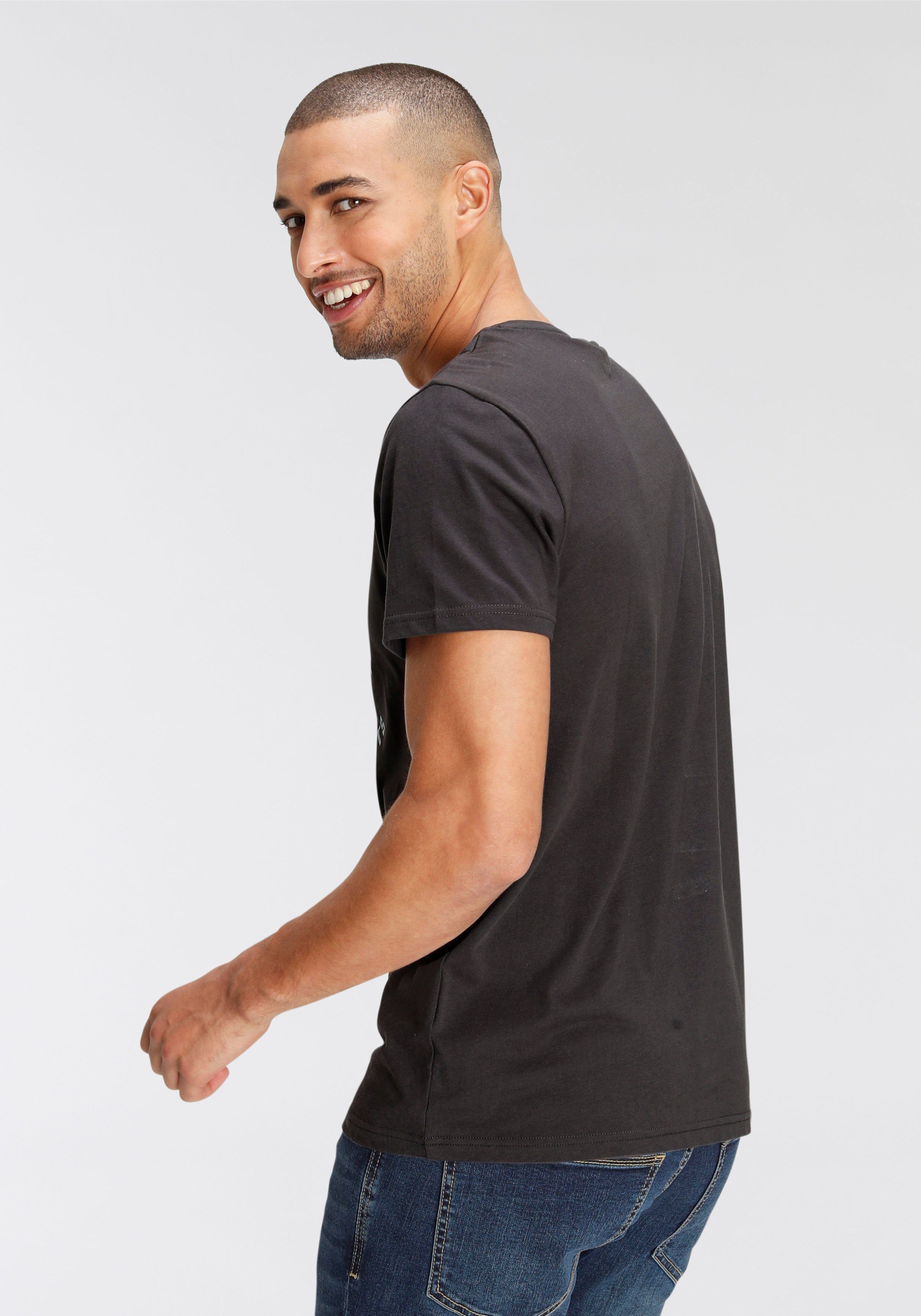 AJC T-Shirt kurzärmelig, schmaler Schnitt, bedruckt oder unifarben günstig online kaufen