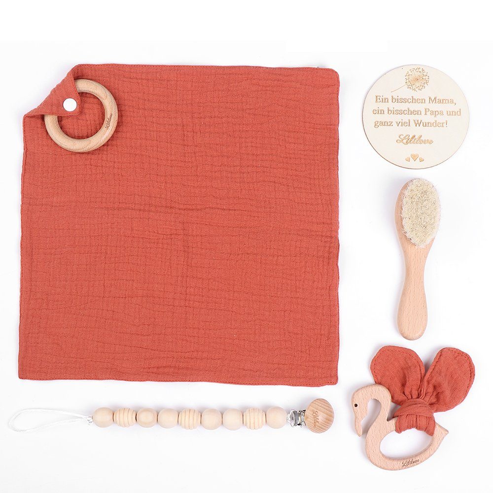 Lililove Geschenkset Neugeborenen-Geschenkset Schmuse Box, rost (Geschenkset, 5- teilig, 5-tlg., Babybürste: 15x4cm., Greif/Beißring: 8x8cm., Kette: 30cm, Tuch: 30x30cm) Süßes Geschenkset, 5-teilig, zertifizierte Materialien