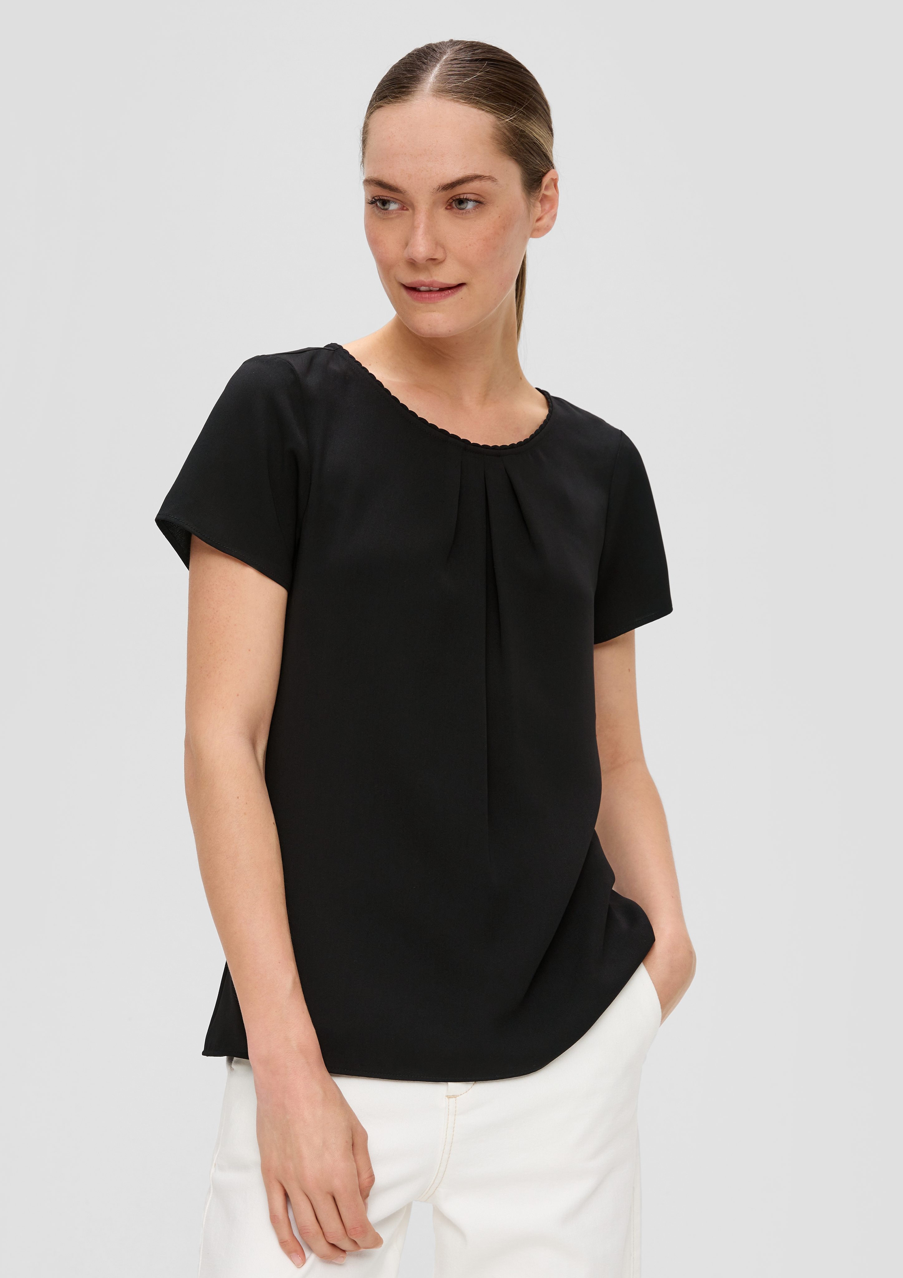 Kurzarmbluse Bluse mit Schmuckkante