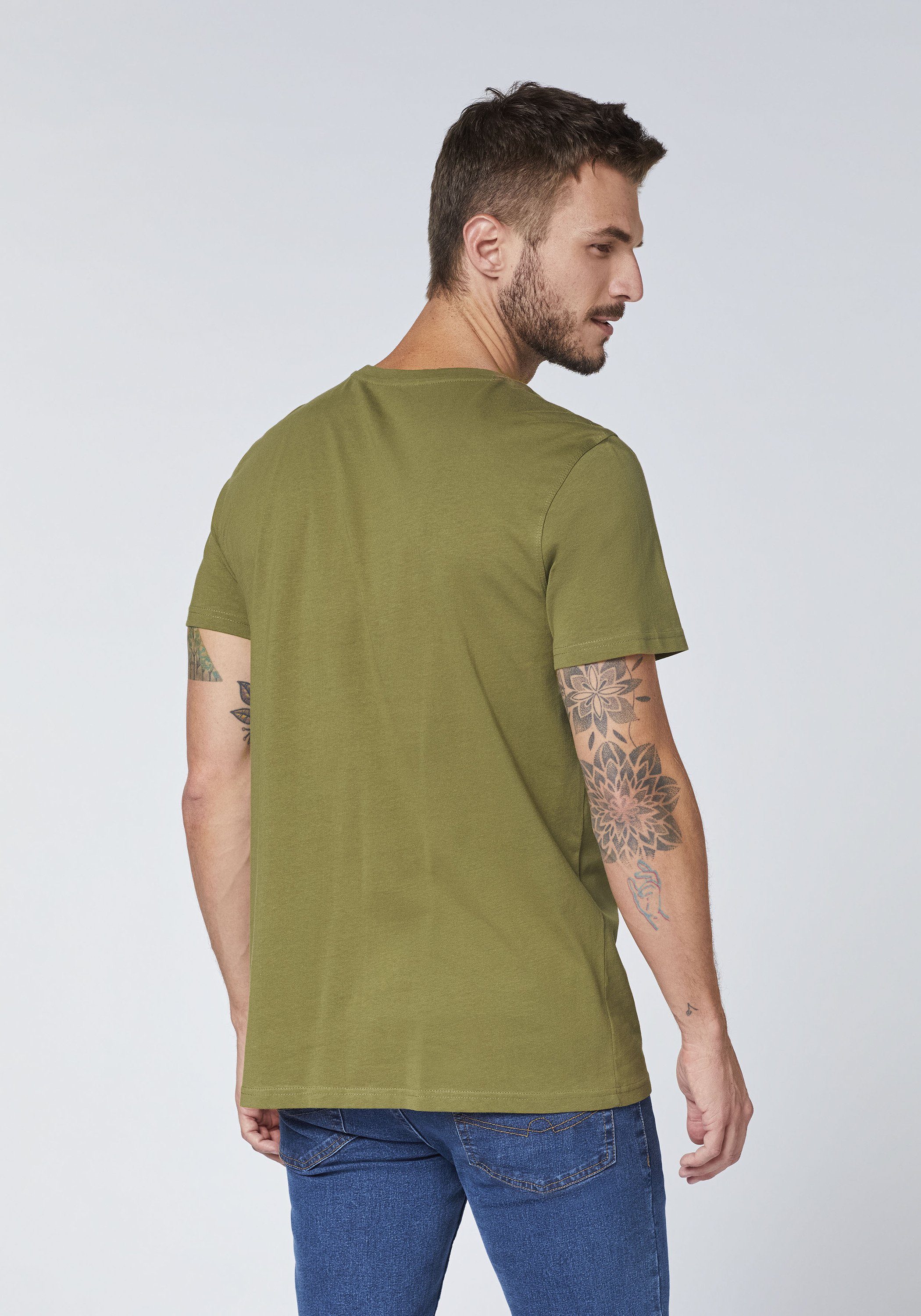 im mit Print-Shirt Dusty Olive Mountain-Look Schriftzug 18-0515 Jeans Oklahoma