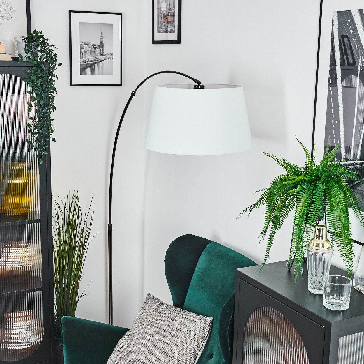 hofstein Bogenlampe Stehlampe mit Marmorfuß aus Metall/Stoff in Schwarz/Chrom/Weiß, verstellbare Stehleuchte im modernen Design, Ø 45 cm, Fußschalter, E27