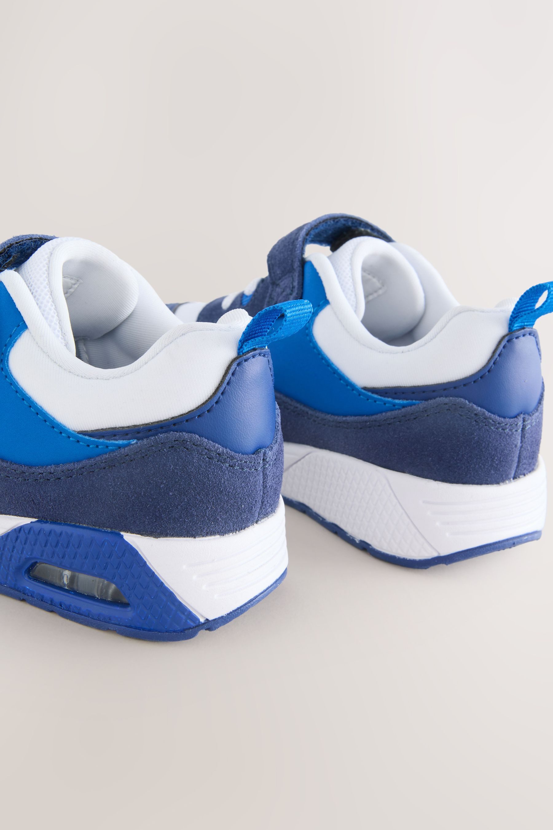 Next Elastischer Sportschuh mit Schnürung Sneaker (1-tlg)