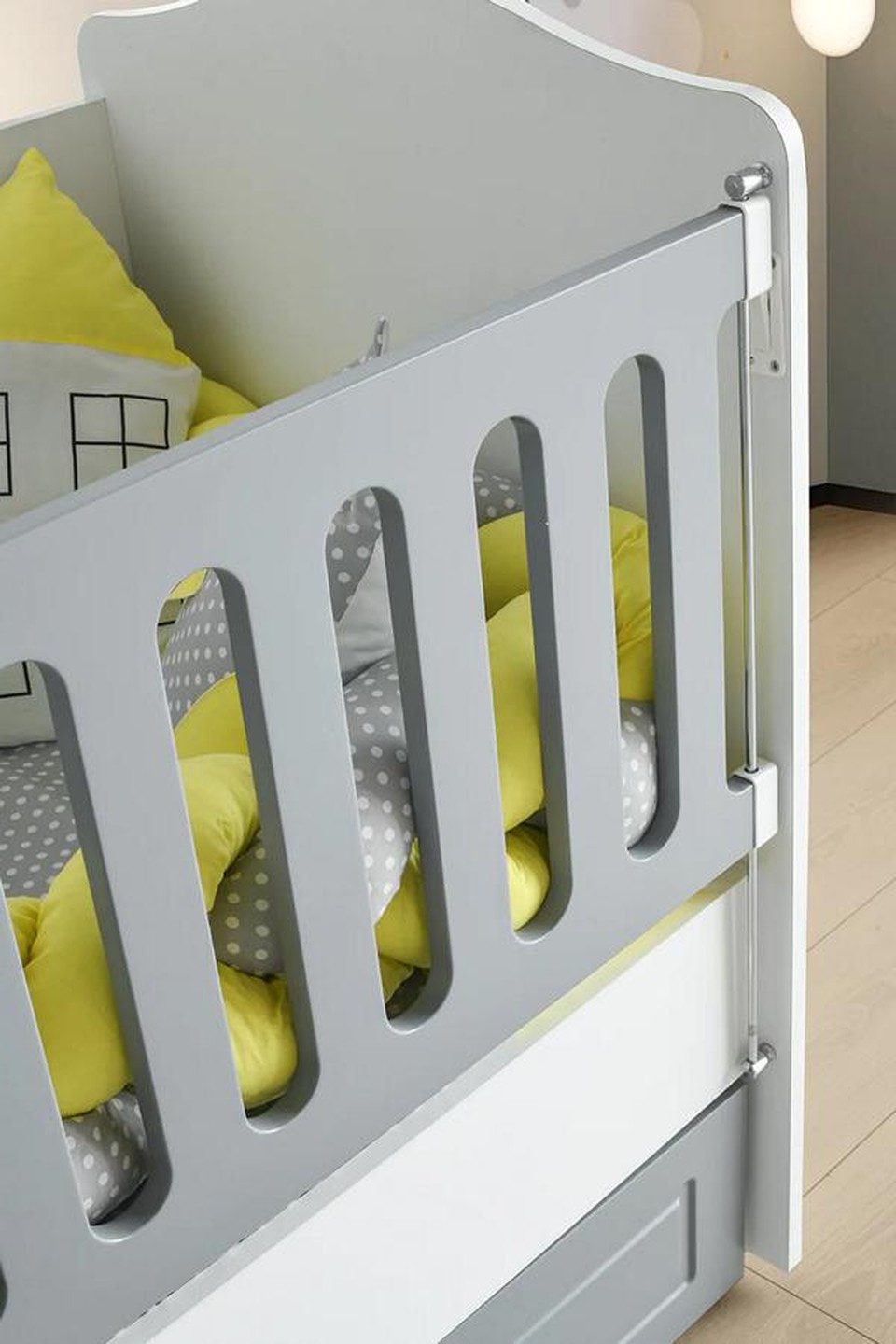 Xlmoebel Babybett Babybett in Grau mit Schubladen aus hochwertigem Holz, 1-tlg., Made in Europa