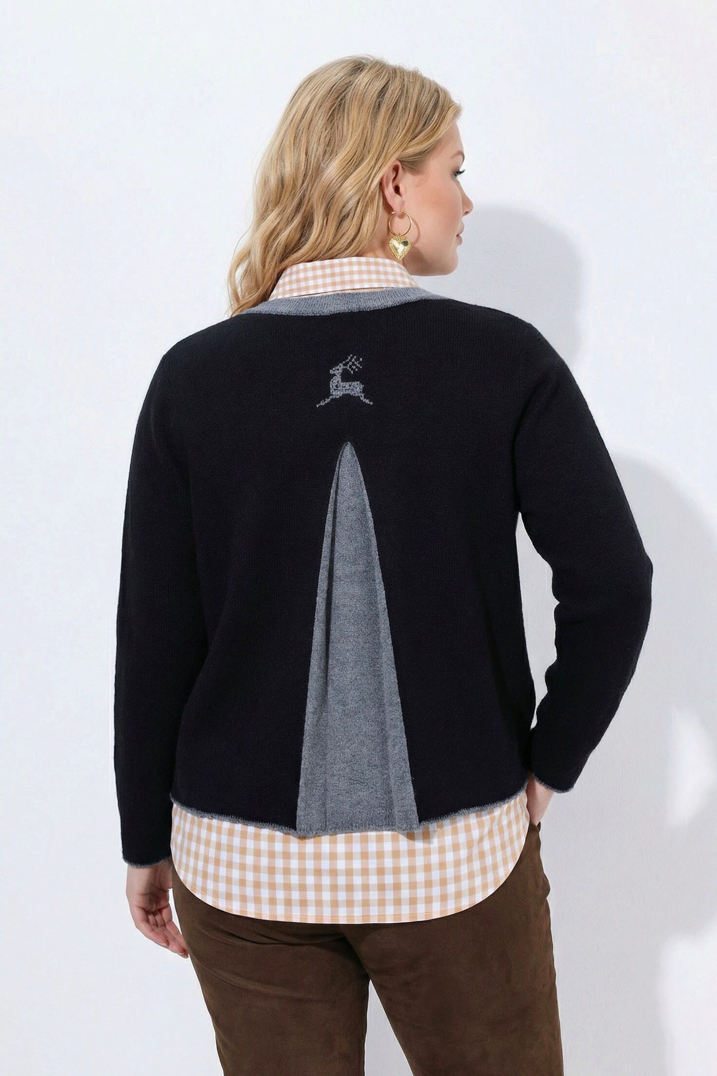 Ulla Popken Strickjacke Strickjacke Hirsch-Stickerei Trachtenknöpfe