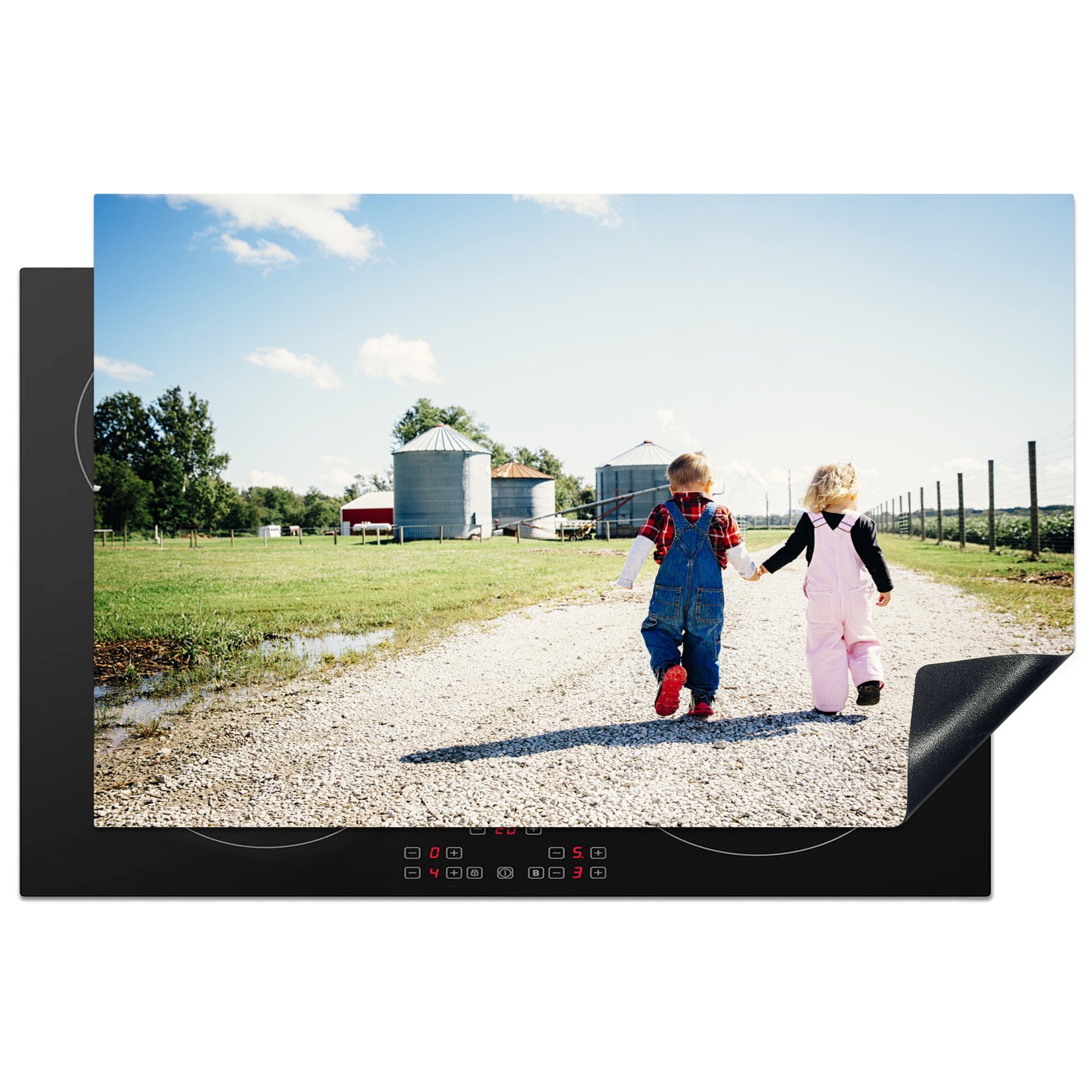 MuchoWow Herdblende-/Abdeckplatte Bruder und Schwester gehen Hand in Hand auf einer Farm in Nebraska, Vinyl, (1 tlg), 81x52 cm, Induktionskochfeld Schutz für die küche, Ceranfeldabdeckung