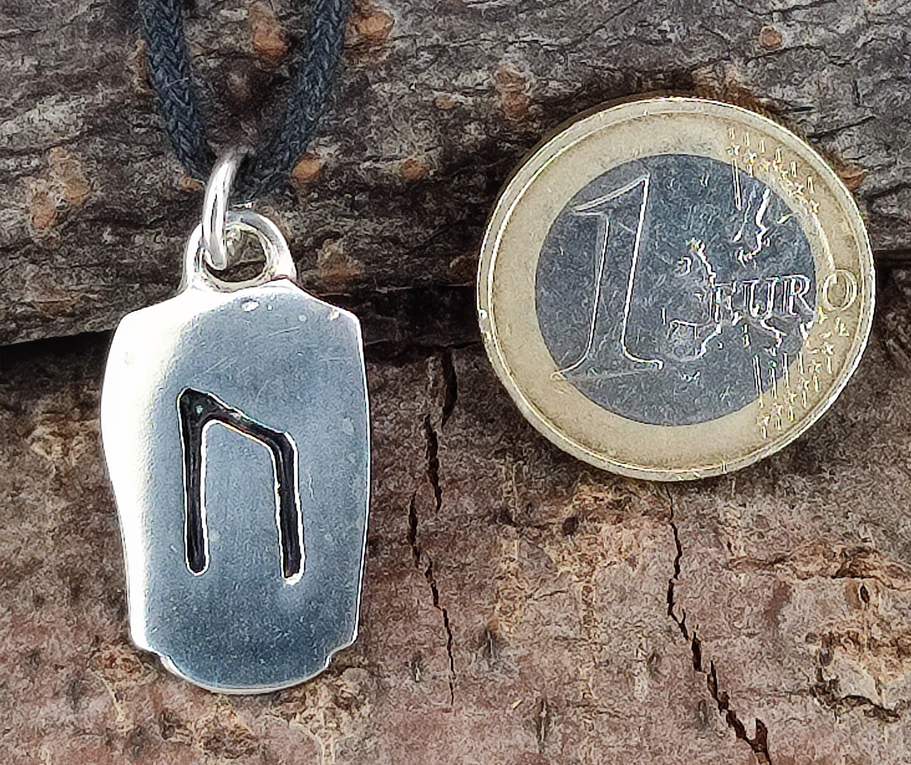 Rune of 925 Silber Uruz U Buchstabe Sterling Leather Kettenanhänger Kiss