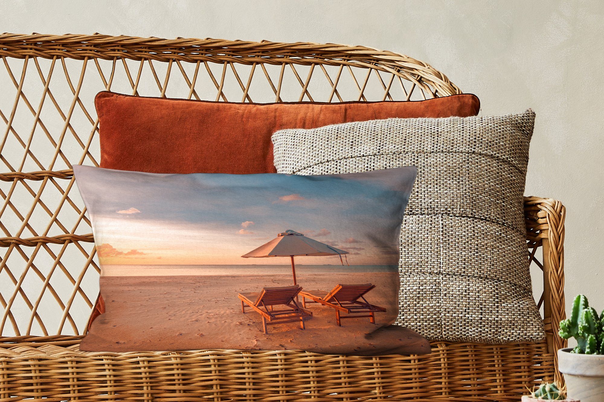 Sonnenliege MuchoWow Strand Schlafzimmer Wohzimmer Dekoration, Dekokissen Sonnenschirm, Füllung, mit Zierkissen, - Dekokissen -