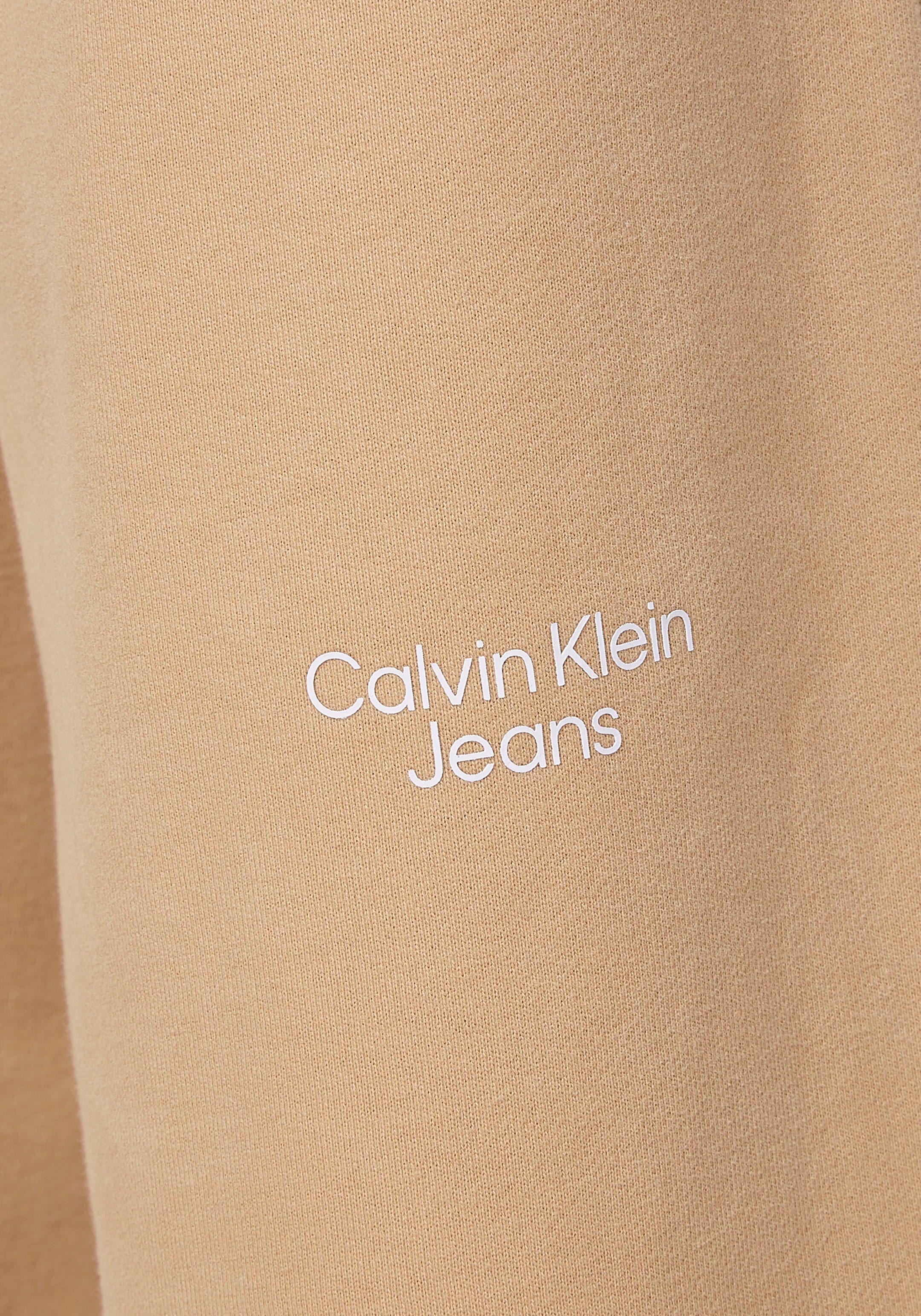 Sport Sporthosen Calvin Klein Jeans Sweatpants STACKED LOGO WIDE LEG JOG PANT Mit Calvin Klein Jeans Logo Badge