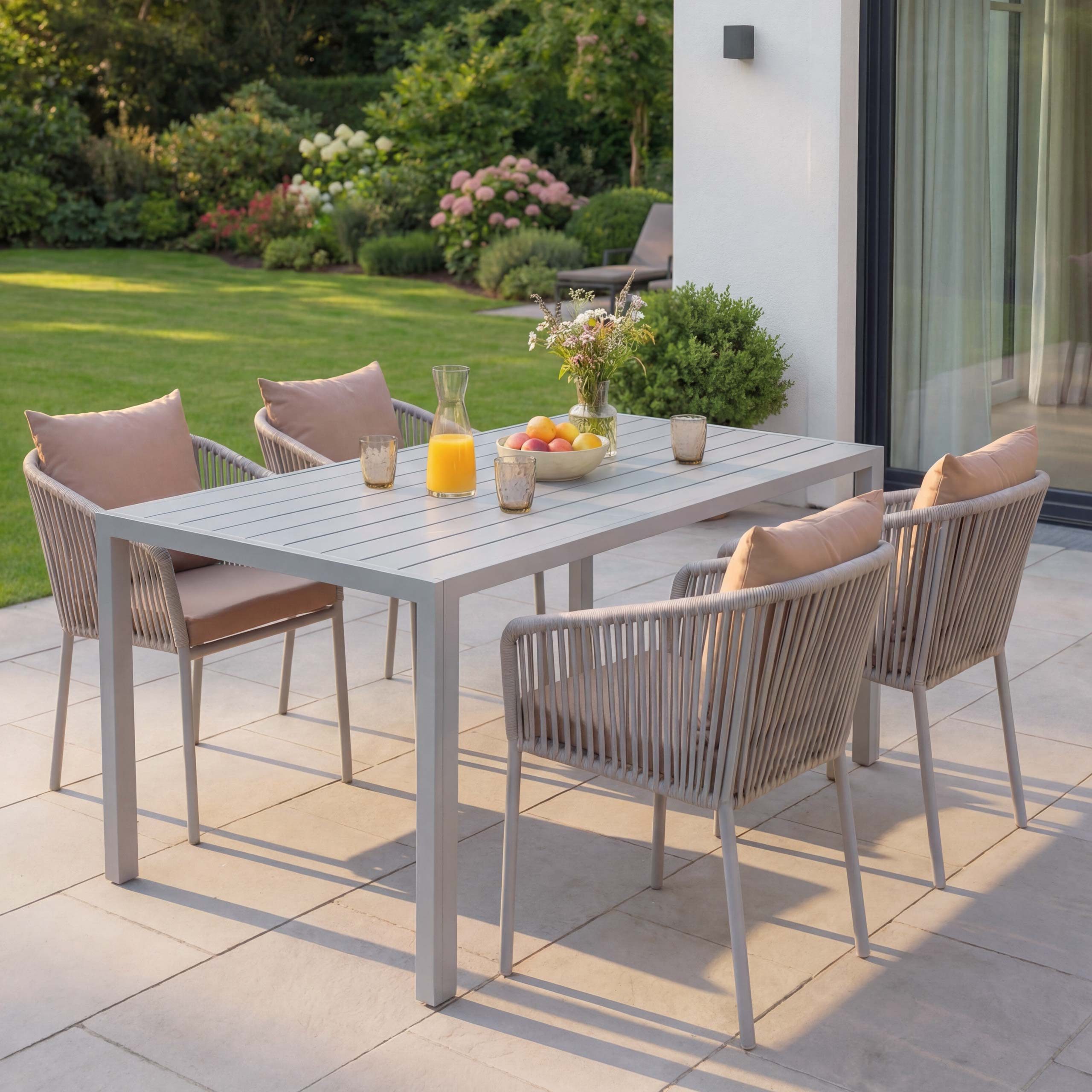 MCW Sitzgruppe MCW-N41-4, (Set, 5-tlg., 5-teilig), Witterungsbeständig und besonders pflegeleicht