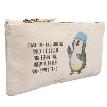 Mr. & Mrs. Panda Kosmetiktasche Pinguin duscht - Weiß - Geschenk, Schminktasche klein, duschen, Kosme (1-tlg)