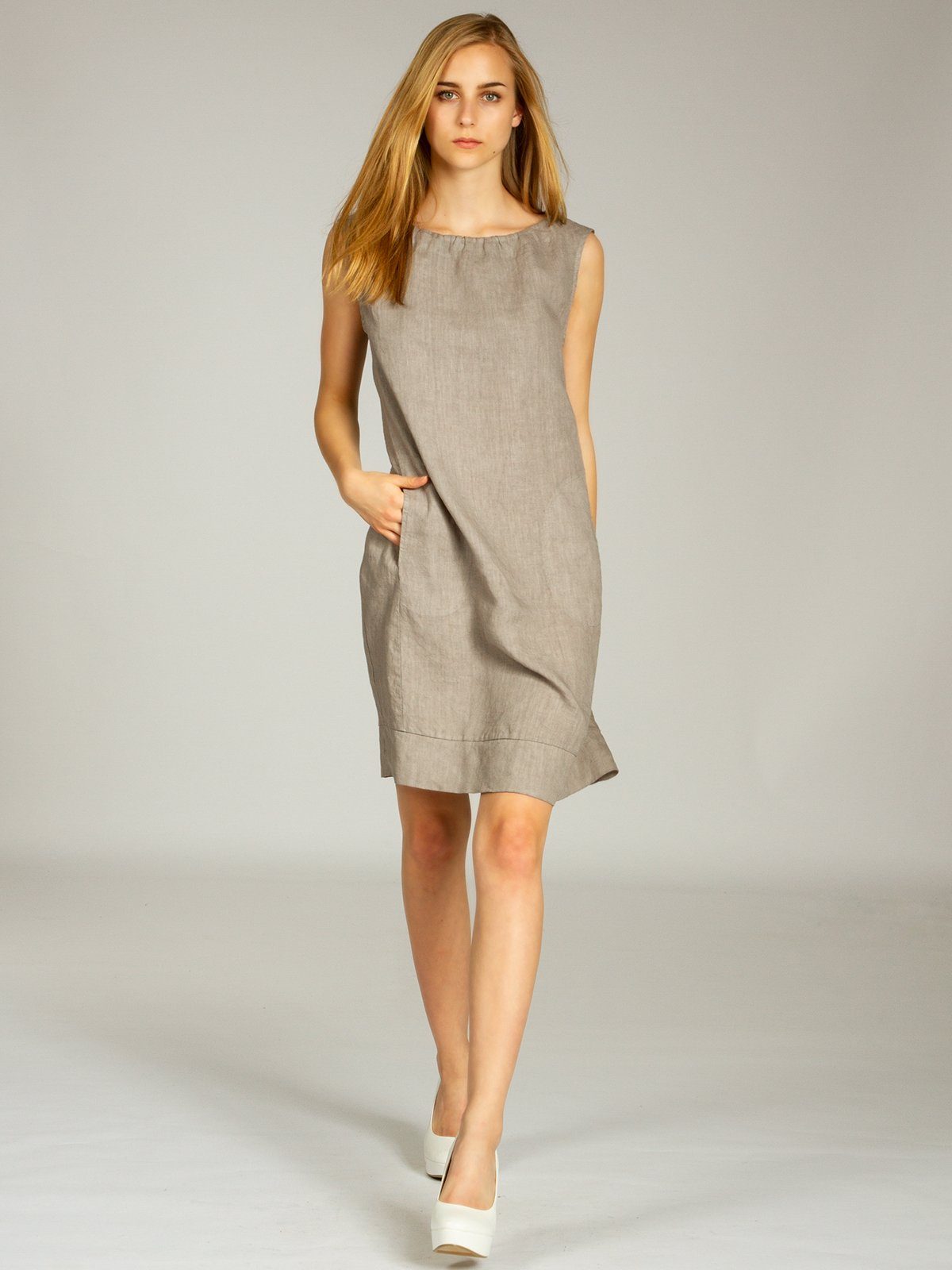Caspar Sommerkleid SKL017 lässiges knielanges Damen Sommer Leinenkleid Luftig leicht, figurumspielende Form, mit seitlichem Jersey-Einsatz