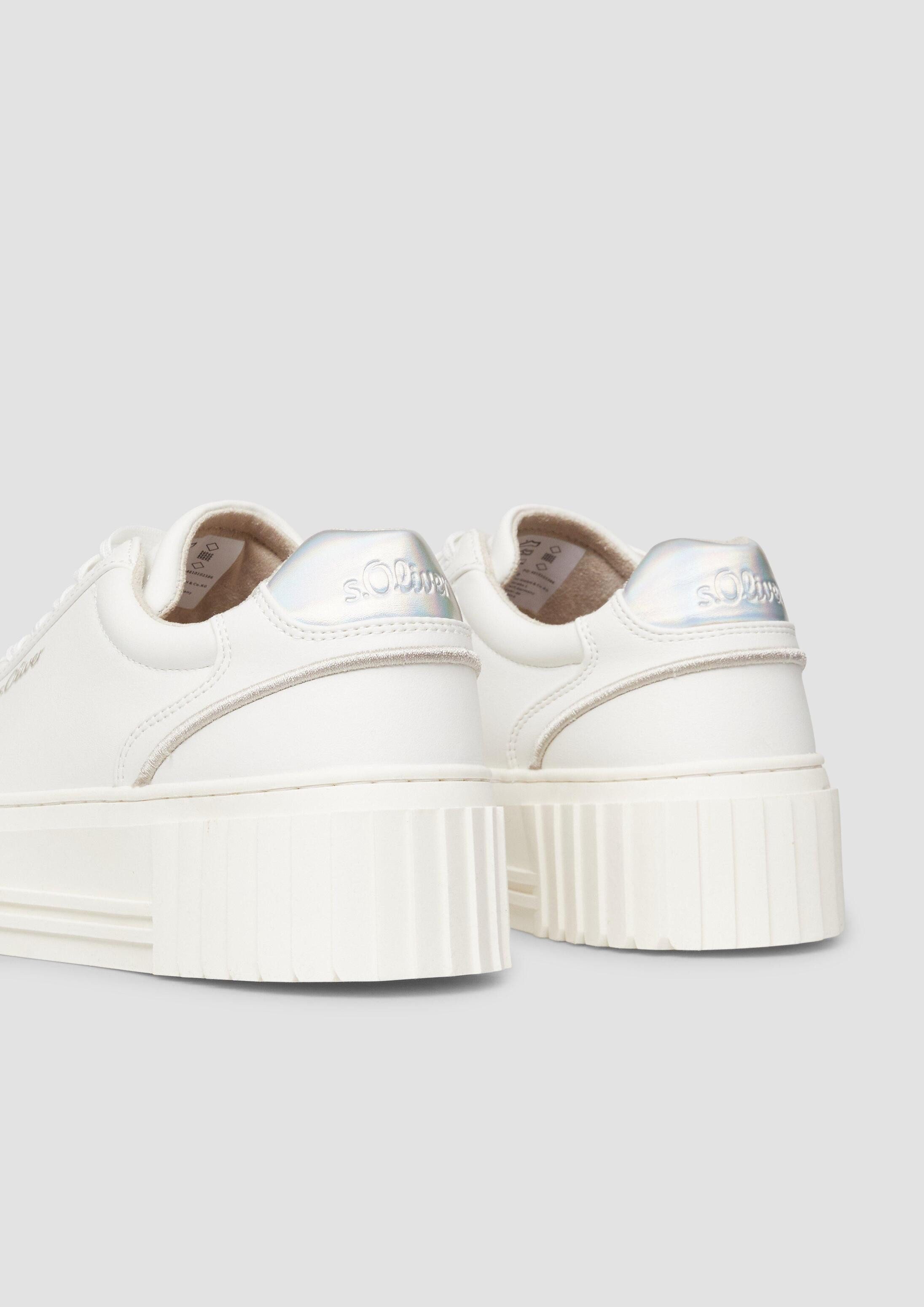 s.Oliver Sneakers Sneaker Sneaker mit Plateau-Sohle und Leo-Detail – Bild 2 von 3