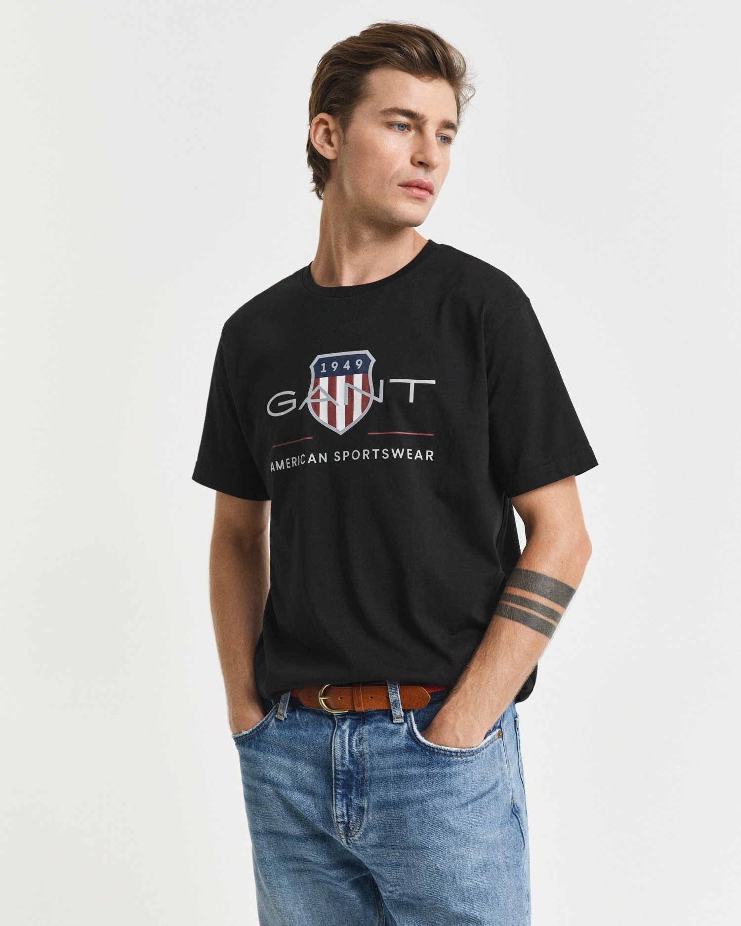 Gant T-Shirt REG ARCHIVE SHIELD SS T-SHIRT mit Logodruck auf der Brust