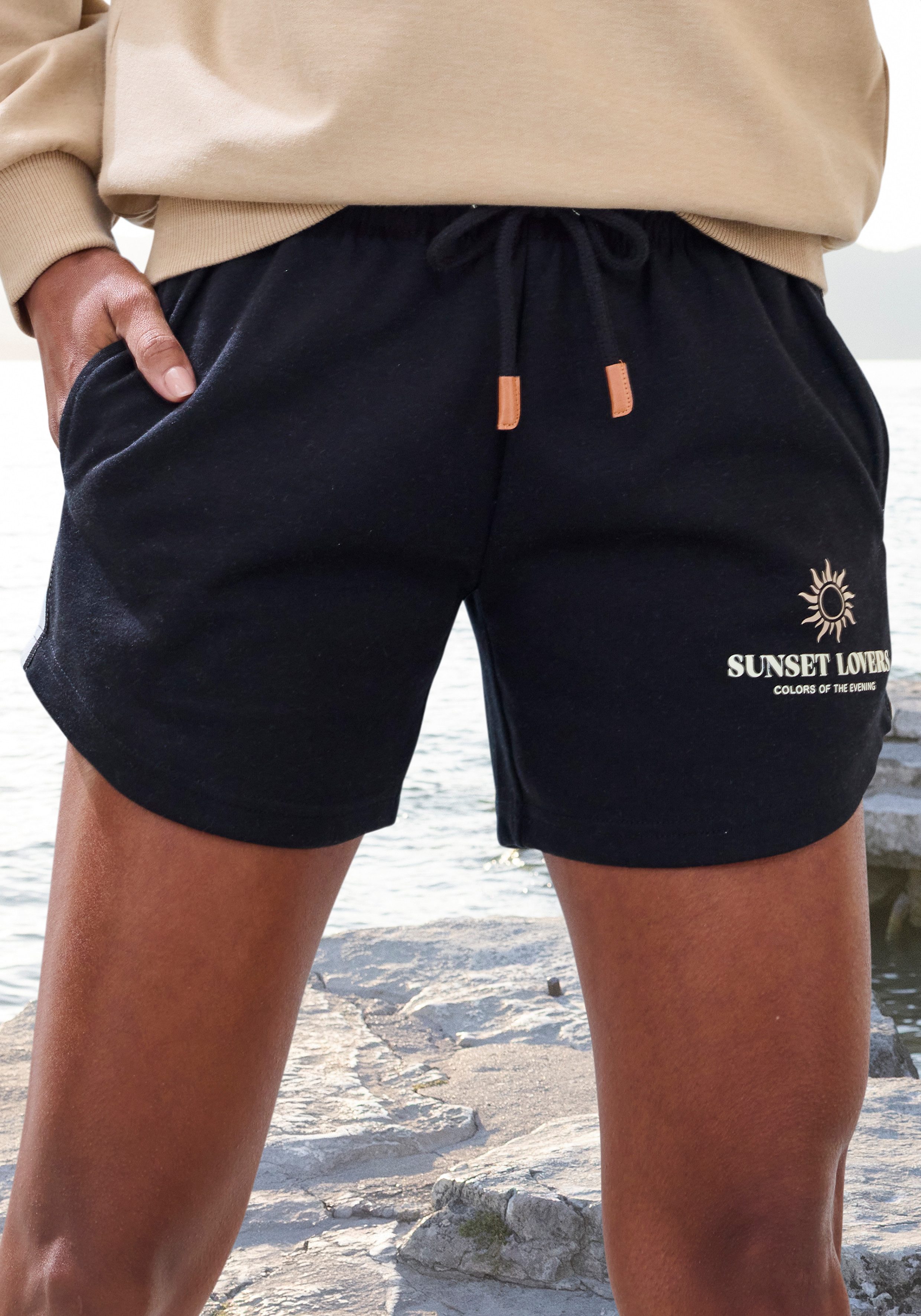 H.I.S Sweatshorts mit Kordelzug und Print, Loungewear