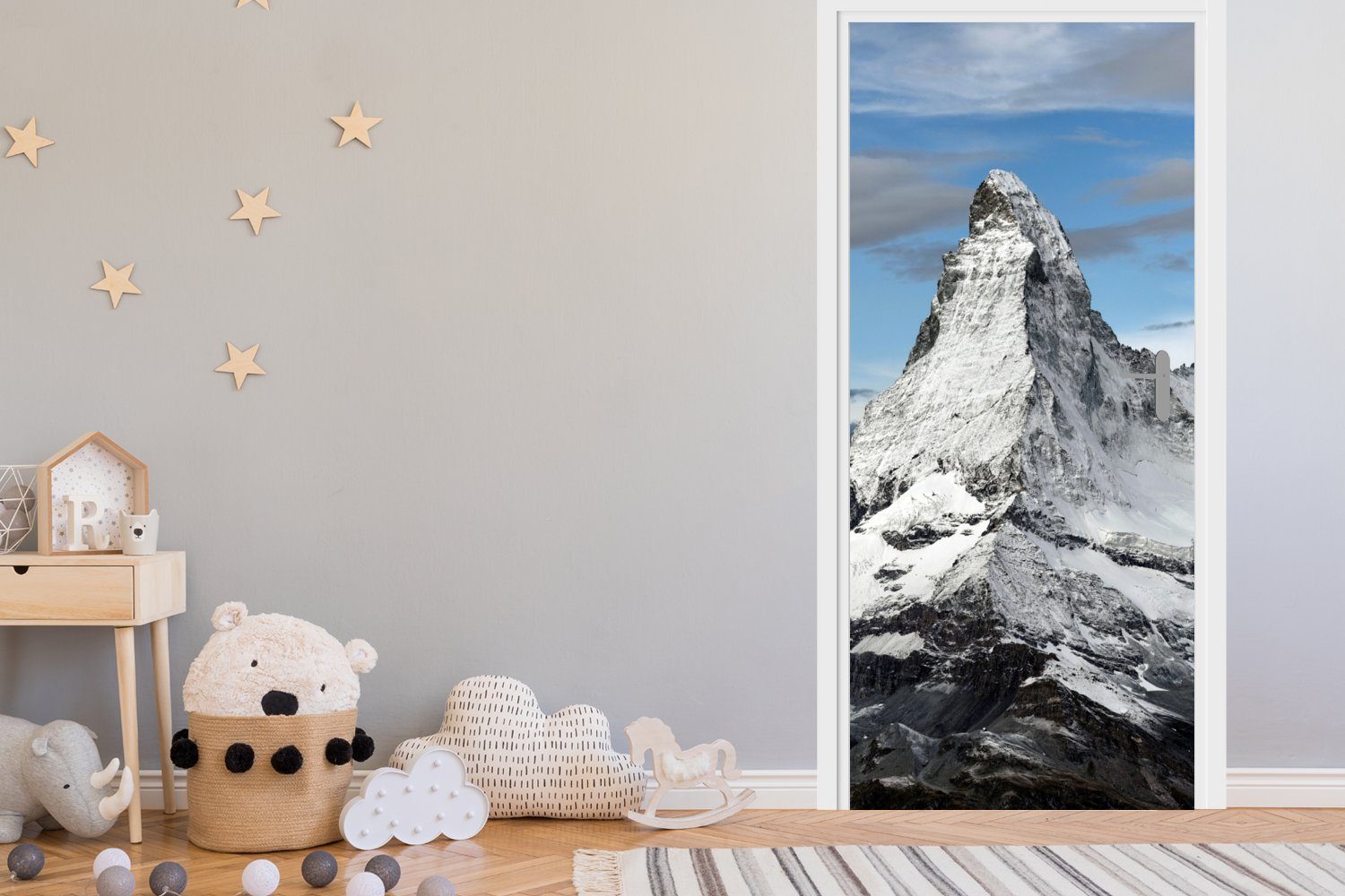 Matterhorn (1 bedruckt, dem Wolken über Fototapete Schweiz, Türaufkleber, für in Tür, MuchoWow Matt, Türtapete St), 75x205 der cm