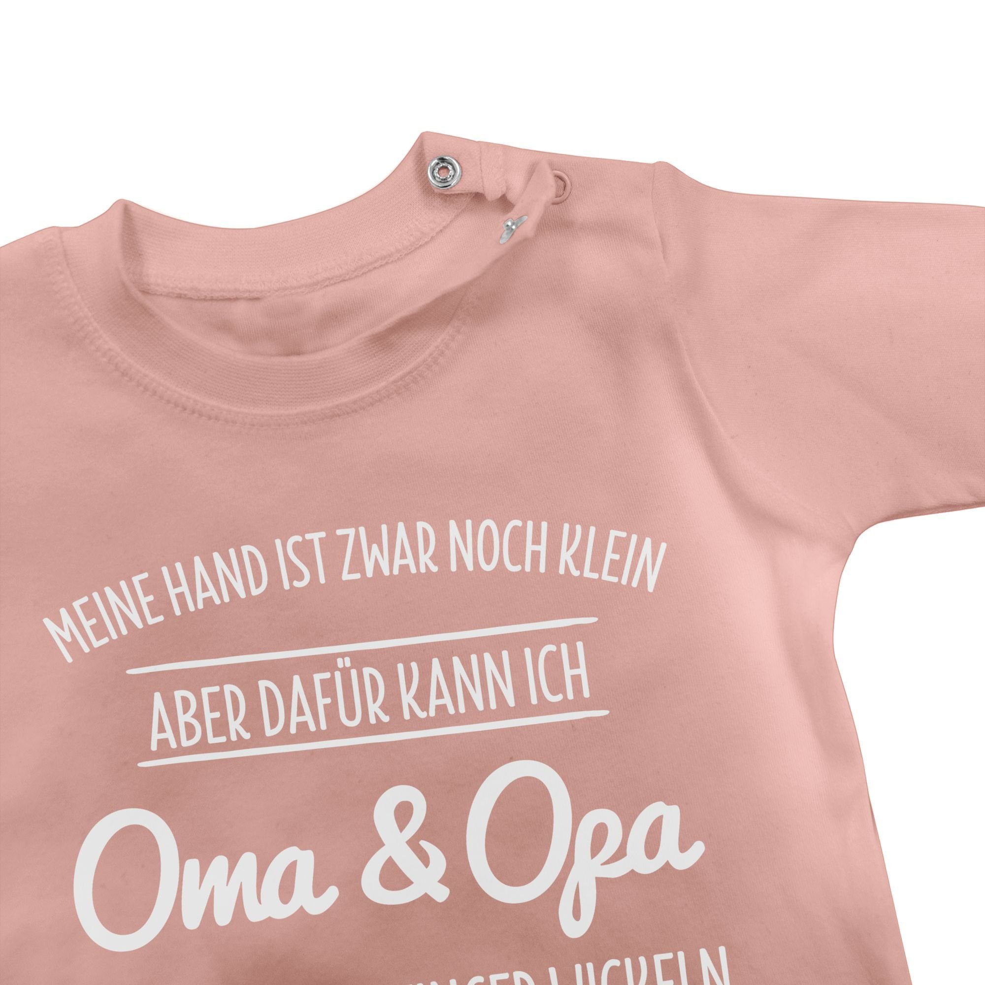 und um den Shirtracer Babyrosa 2 wickeln Sprüche T-Shirt Großeltern Oma Baby Opa Finger