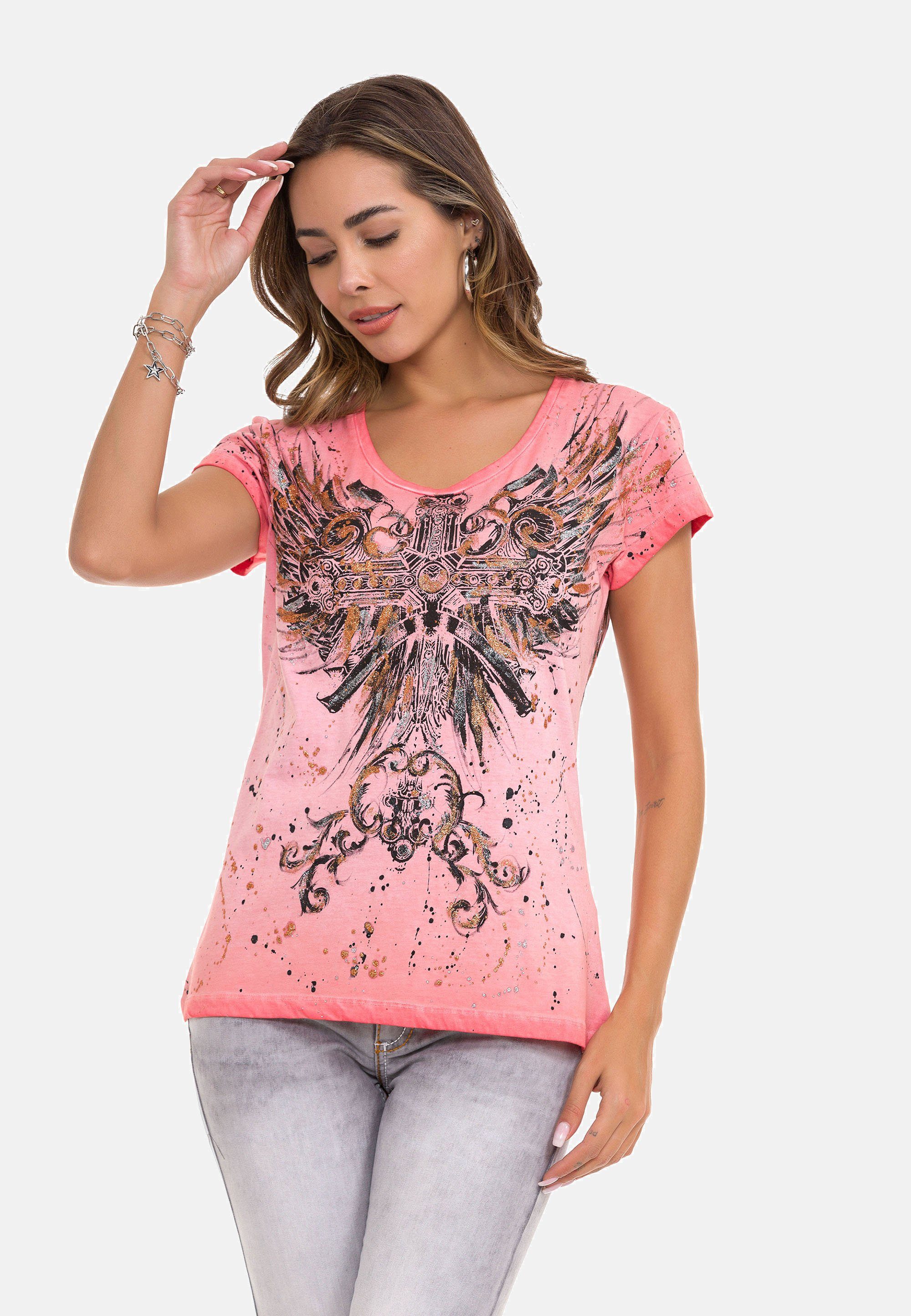 Zum günstigen Preis erhalten! Cipo & Baxx T-Shirt mit großflächiger rosa Print