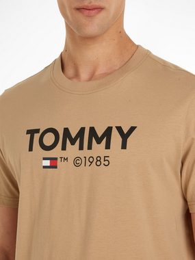 Tommy Jeans T-Shirt TJM SLIM ESSENTIAL TOMMY TEE mit großem Tommy Druck auf der Brust