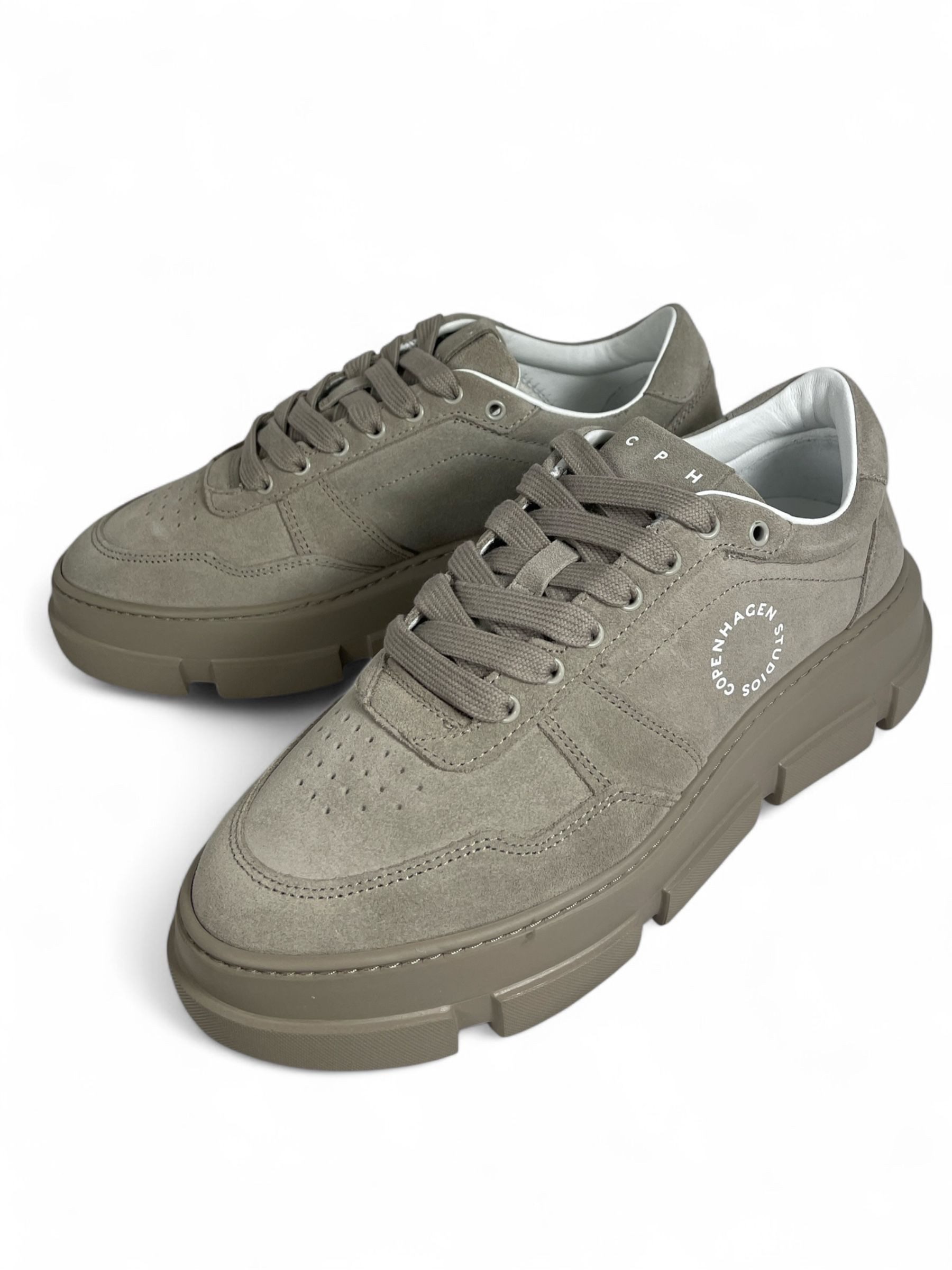 Sneaker