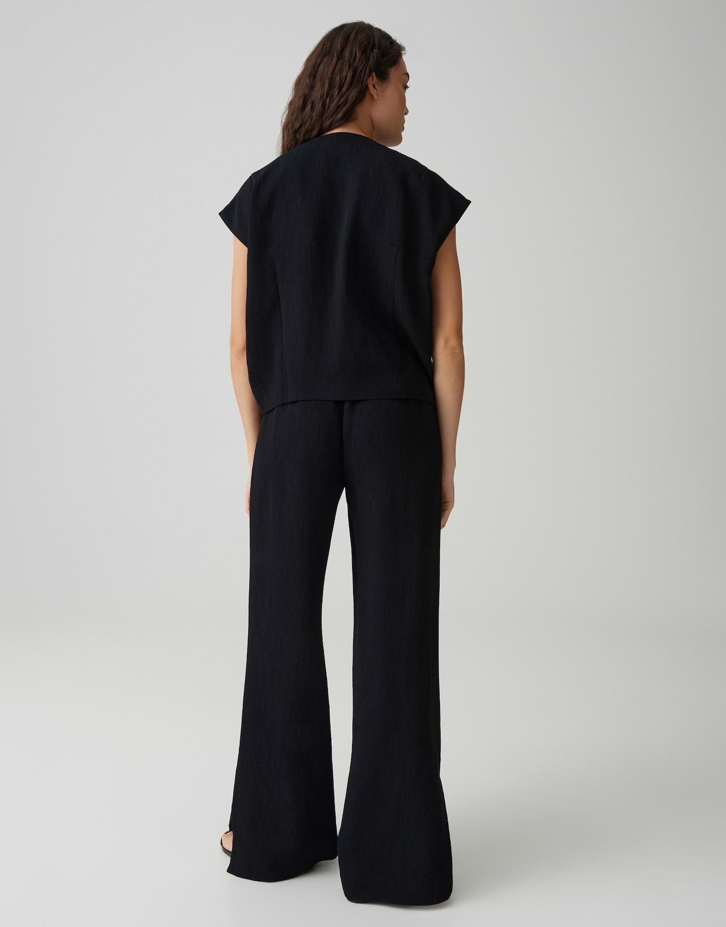 OPUS PANTS Stoffhose Mucia moss mit dezenter Struktur Praktische Taschen runden den entspannten Look ab
